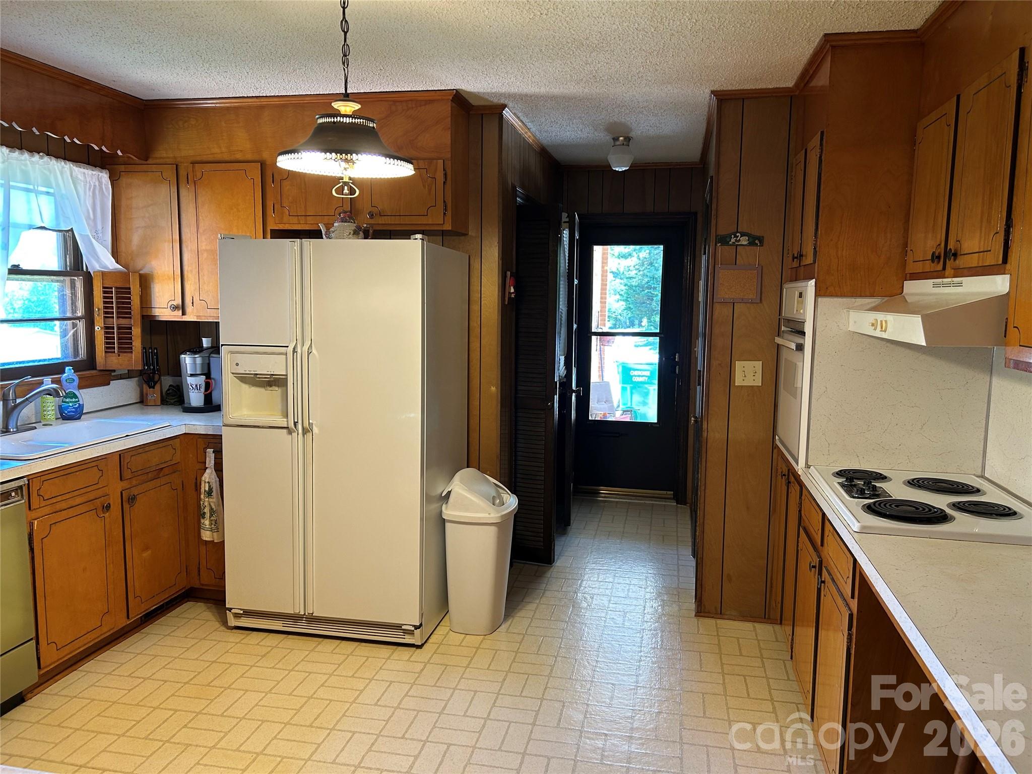 336 Bridges Road Property Photo 7
