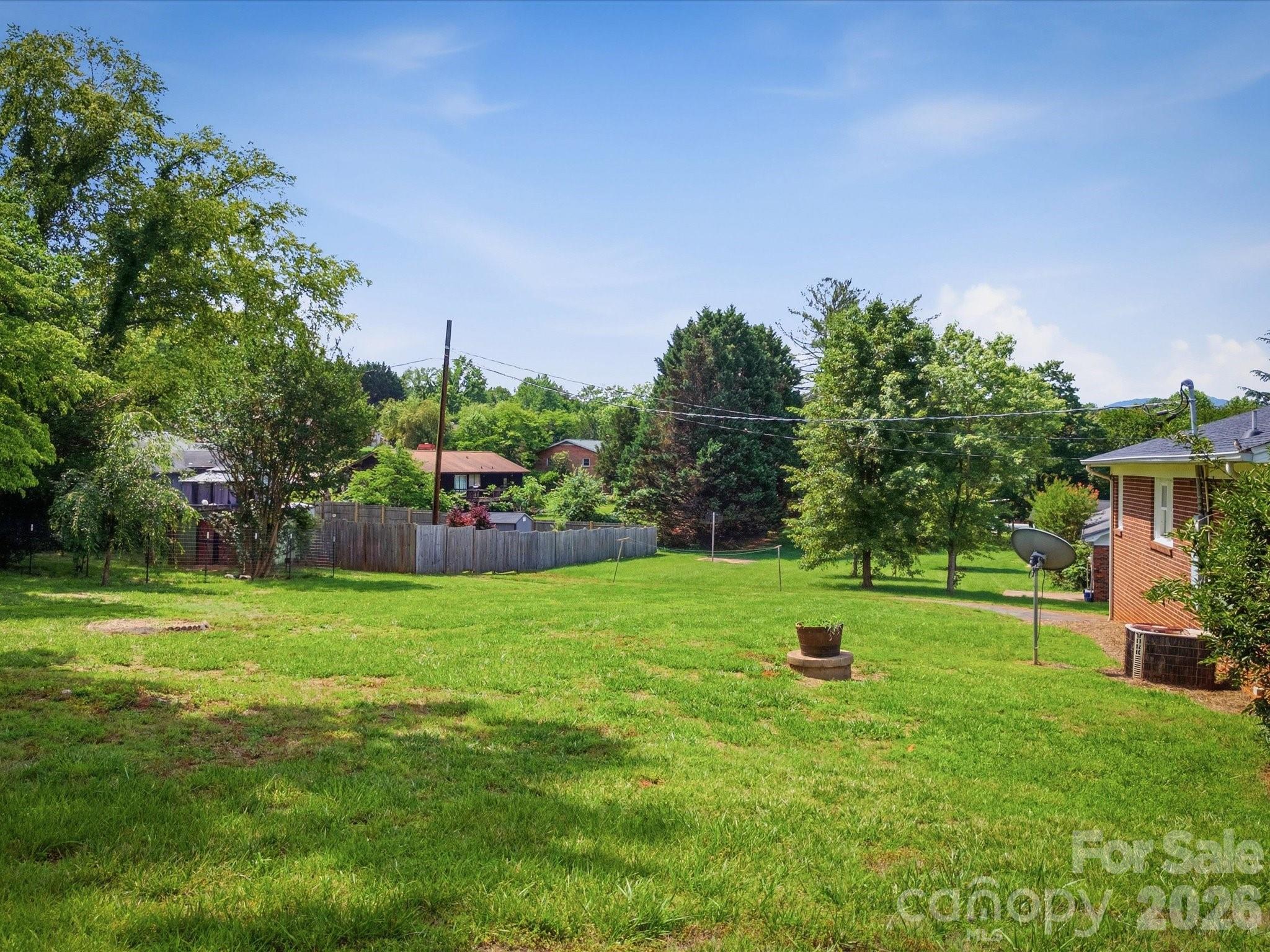 132 Starmount Circle 85-88 Property Photo 4