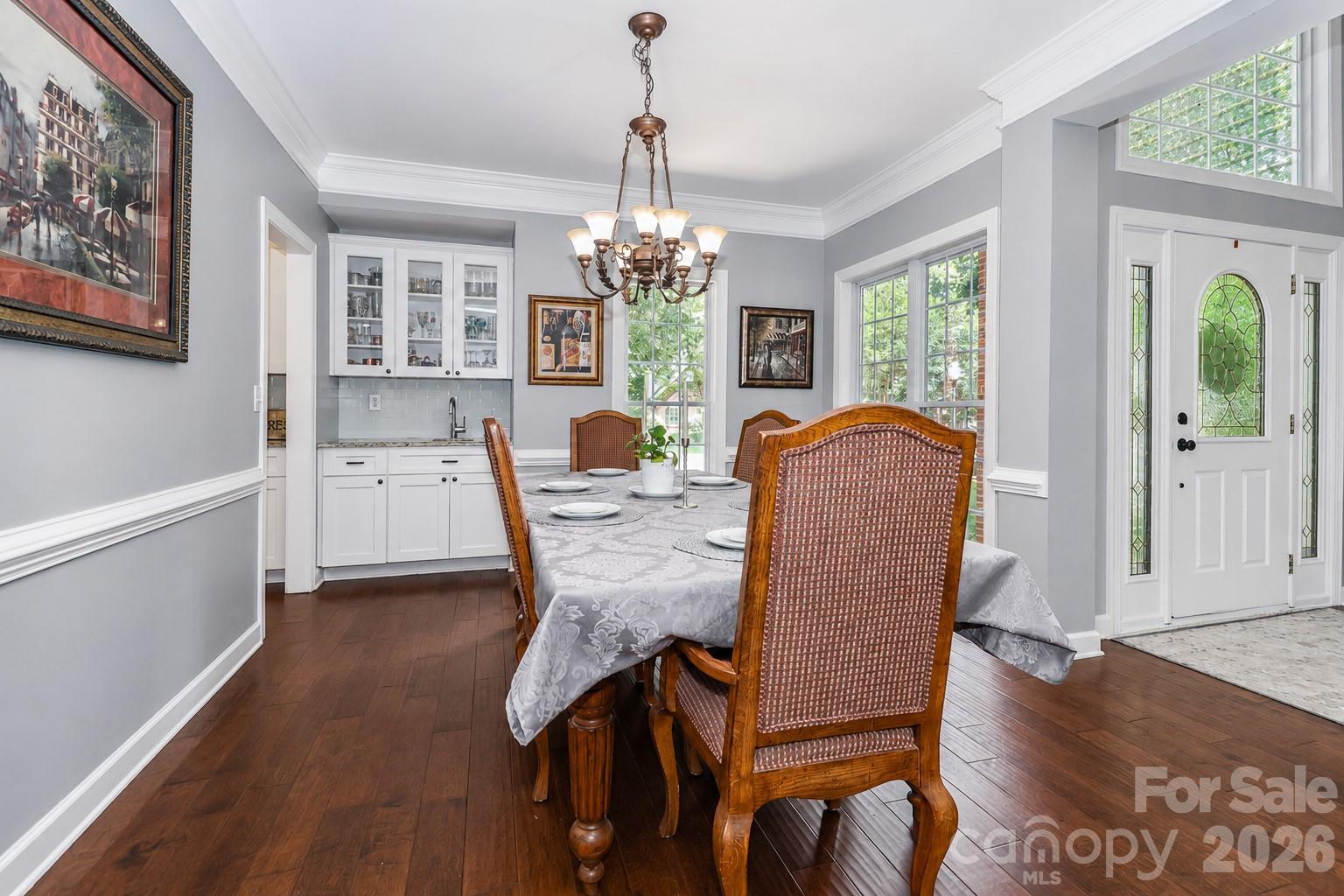 109 Longboat Road Property Photo 9