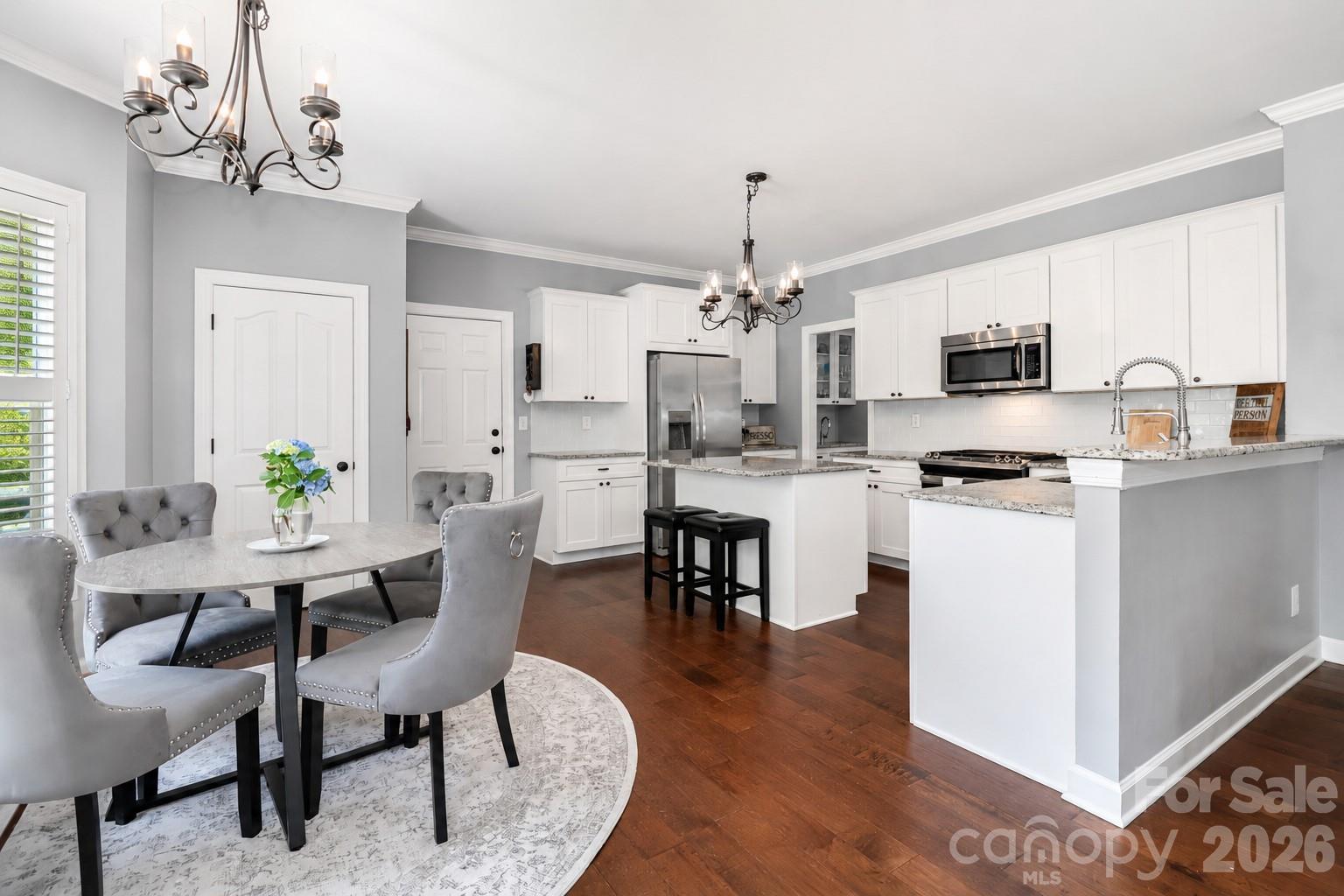 109 Longboat Road Property Photo 15