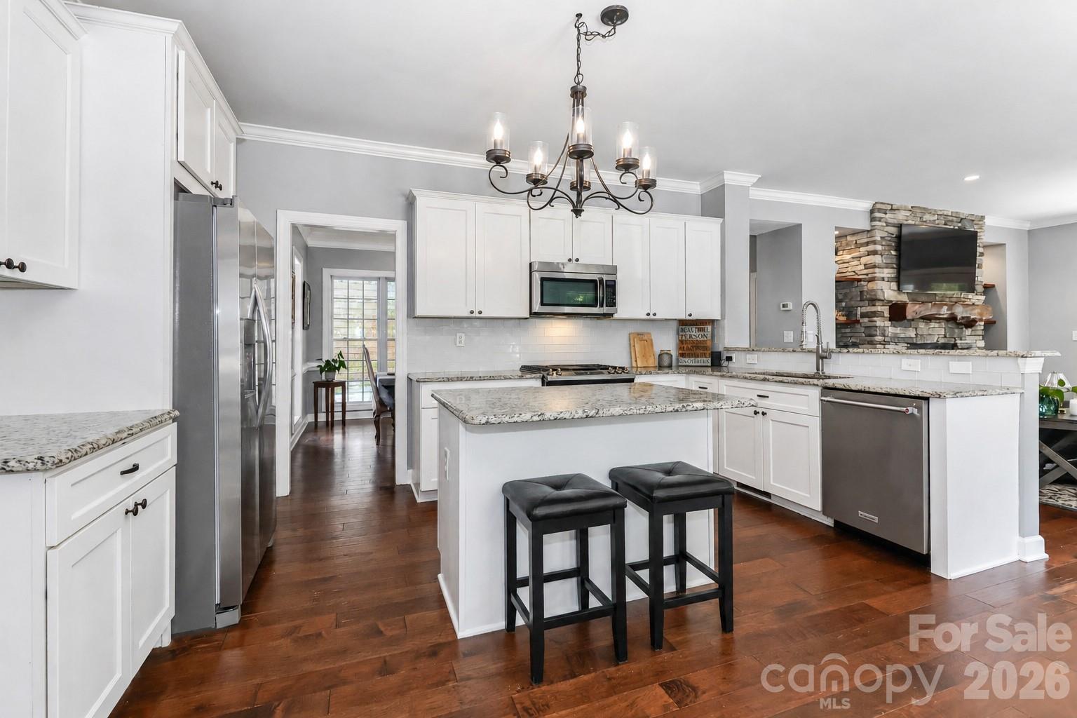 109 Longboat Road Property Photo 17