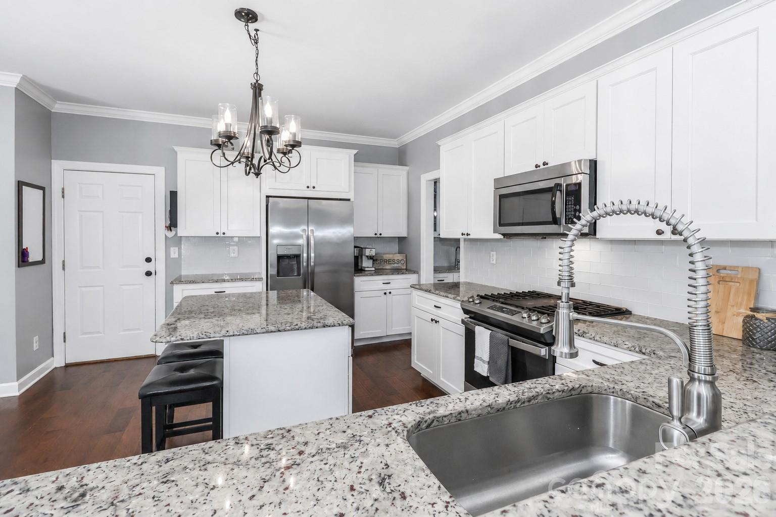 109 Longboat Road Property Photo 18