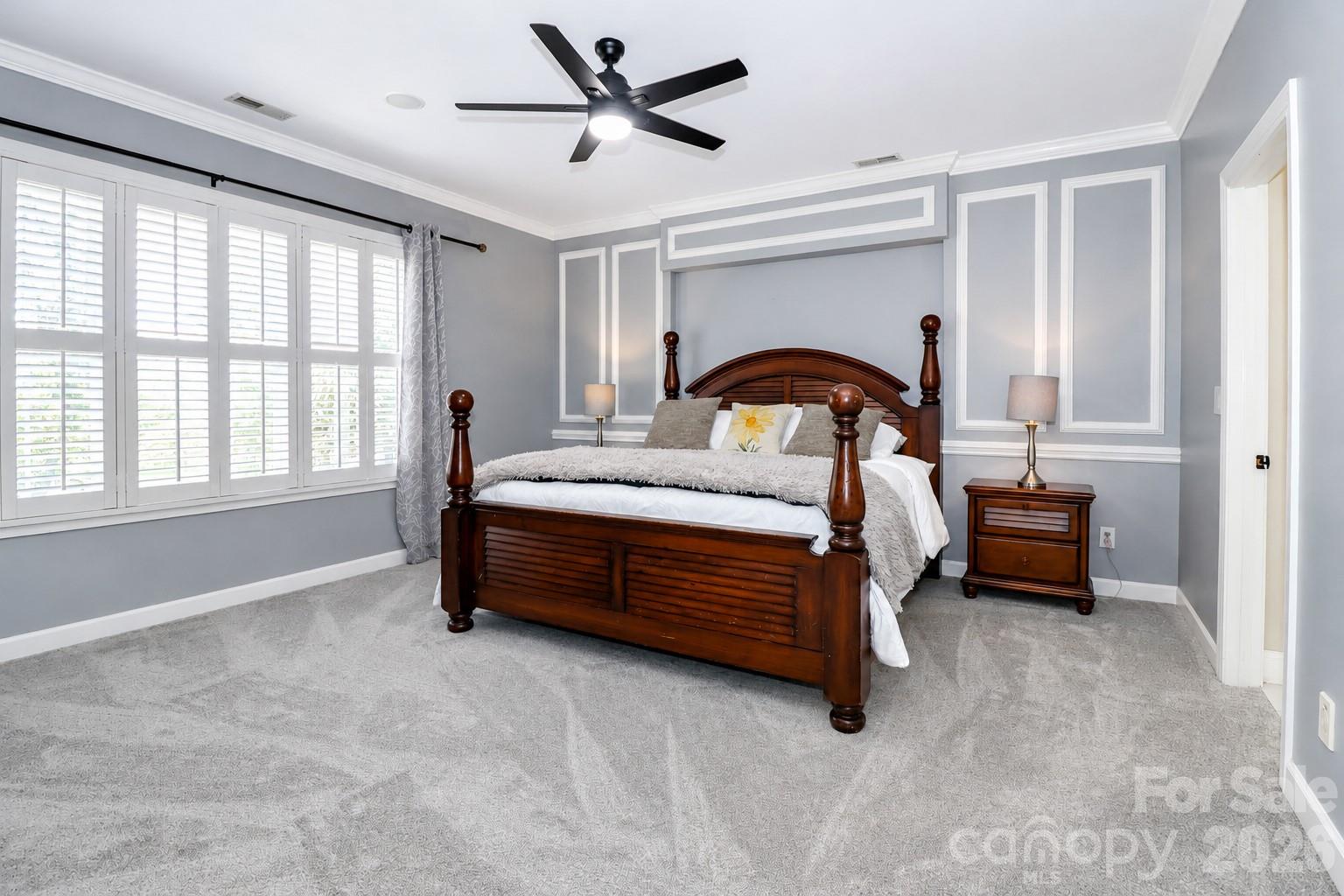 109 Longboat Road Property Photo 26