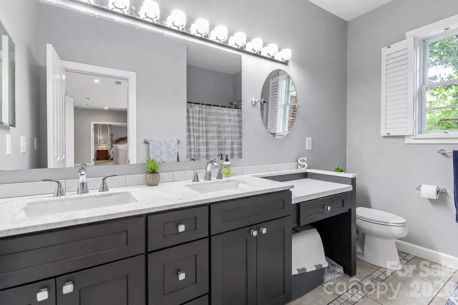109 Longboat Road Property Photo 32