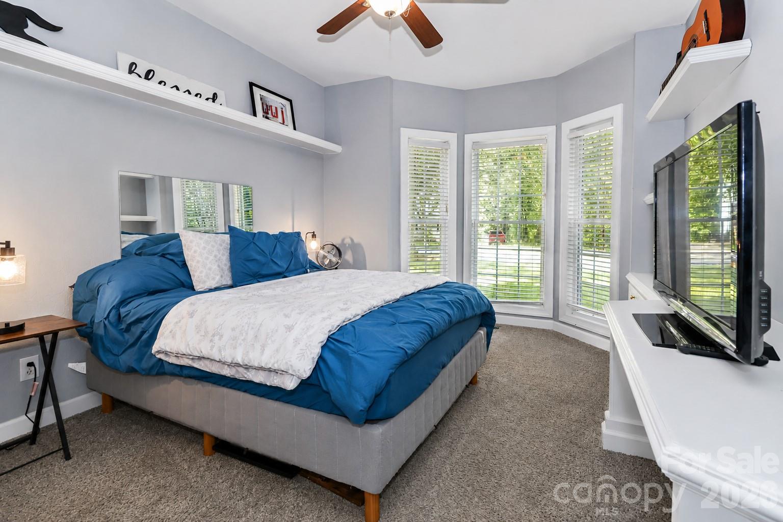 109 Longboat Road Property Photo 36