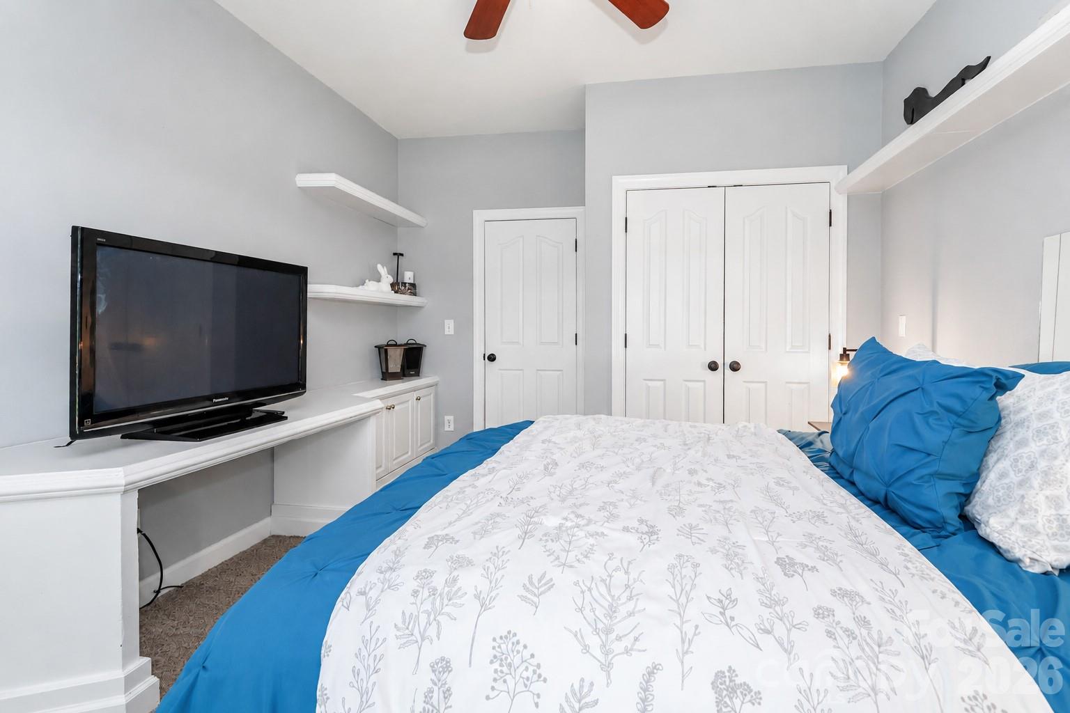109 Longboat Road Property Photo 37