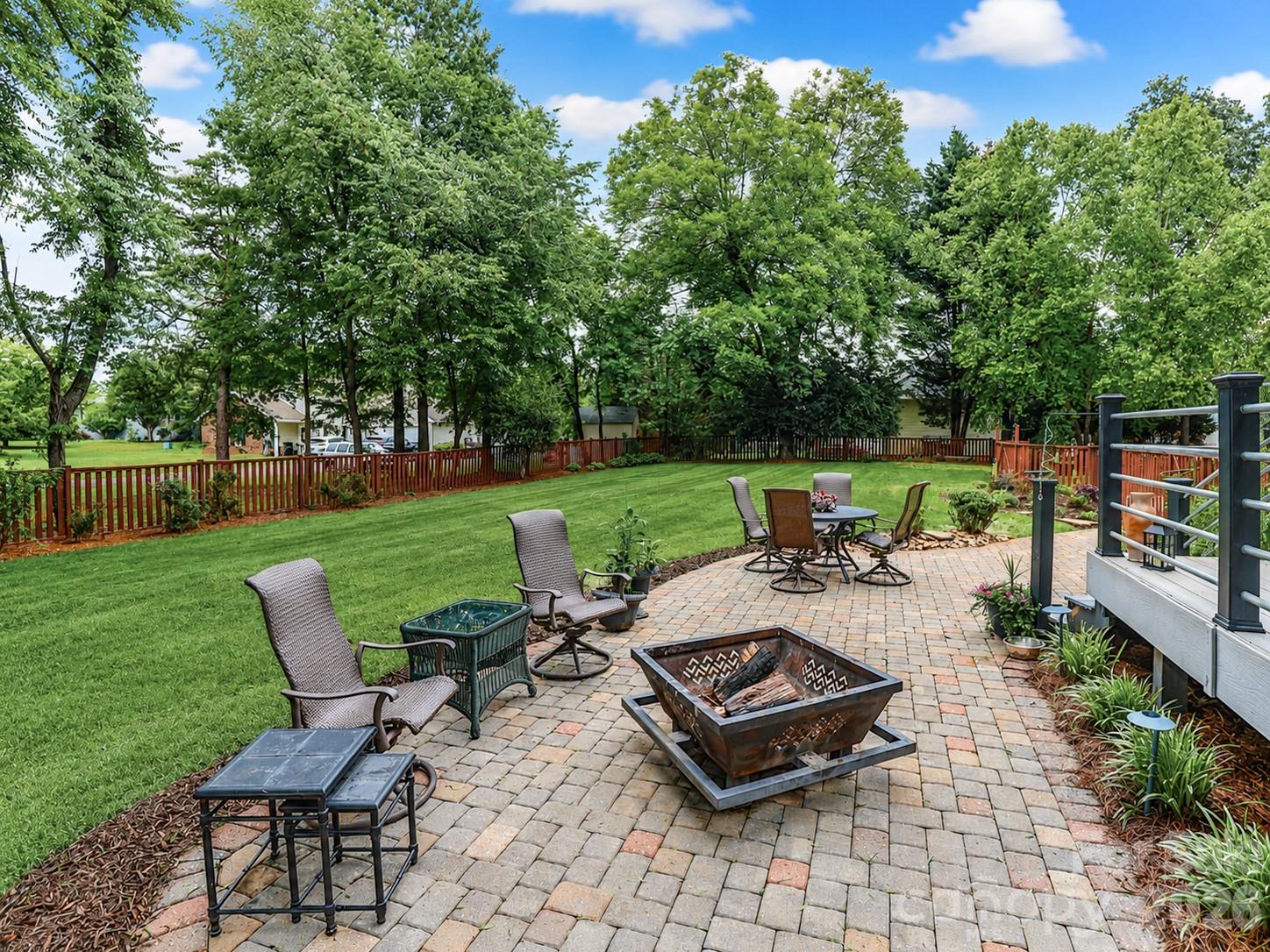 109 Longboat Road Property Photo 43