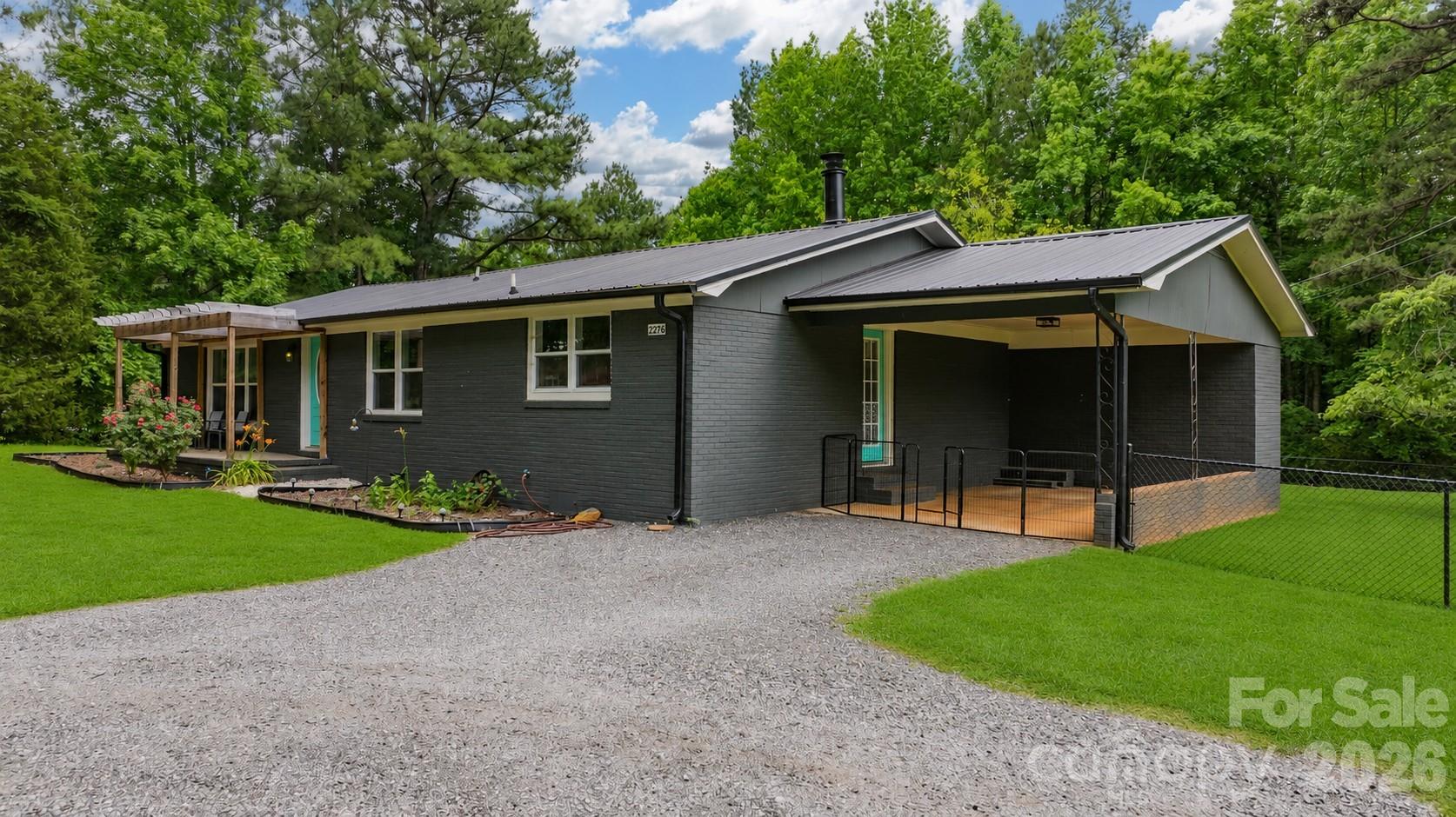 2276 Cid Road Property Photo 1
