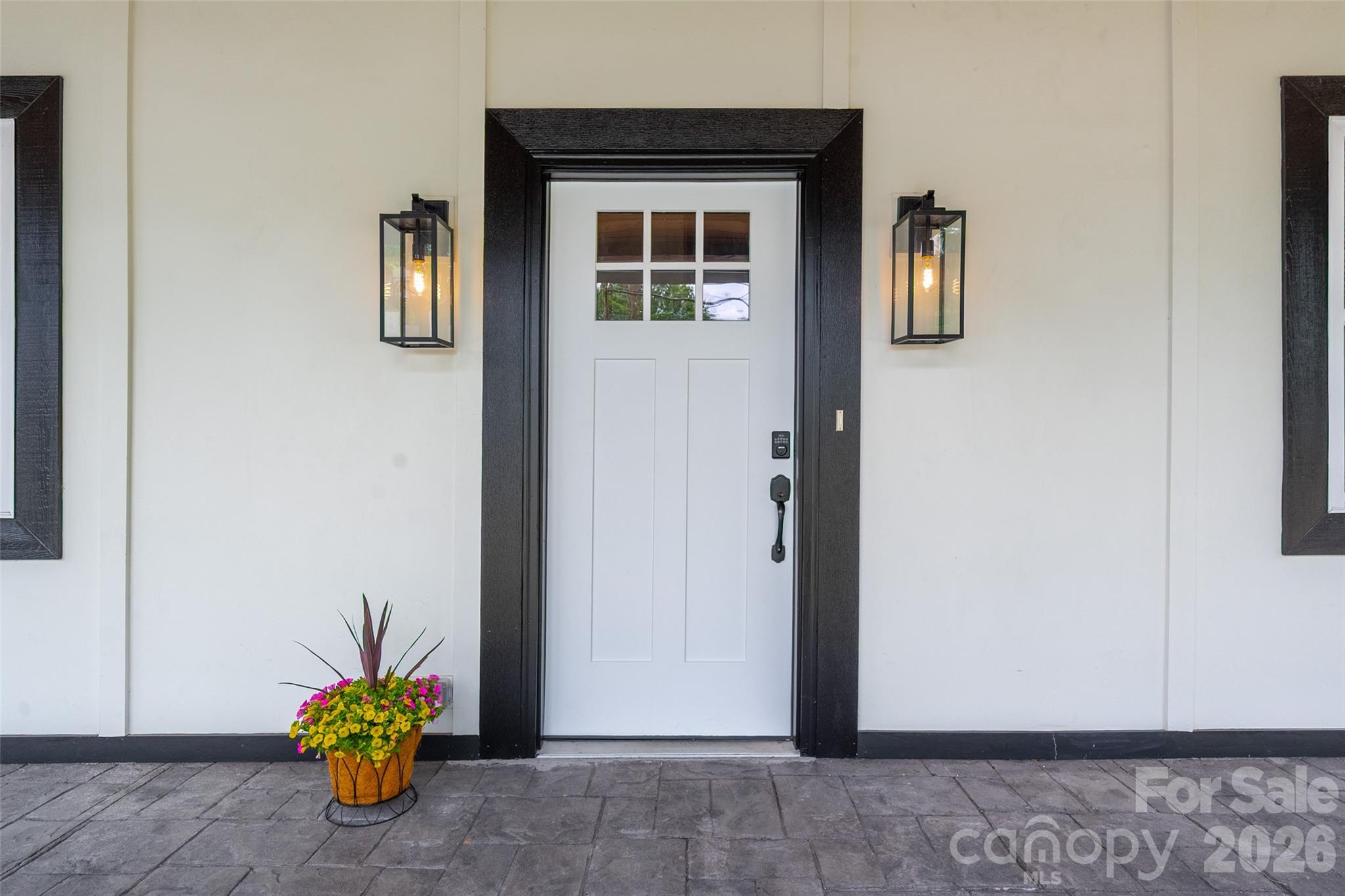 174 Tournament Drive Property Photo 7