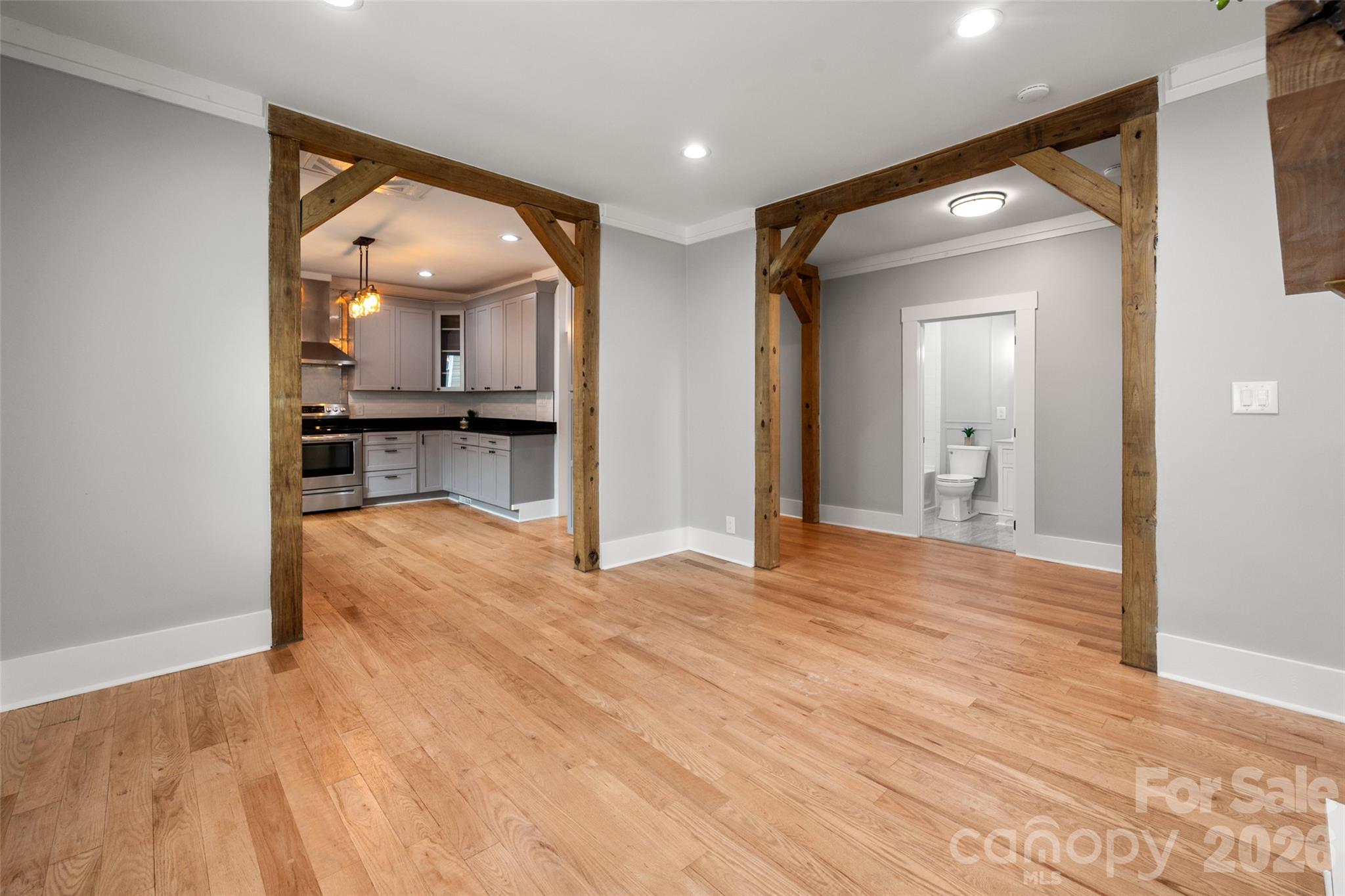 174 Tournament Drive Property Photo 16