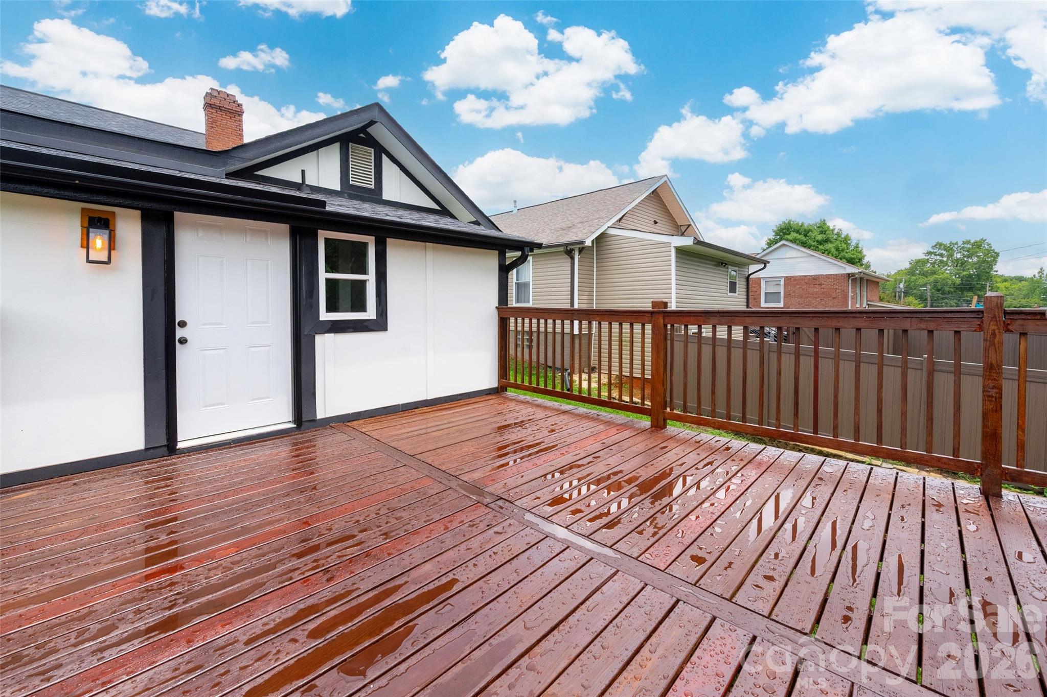 174 Tournament Drive Property Photo 45