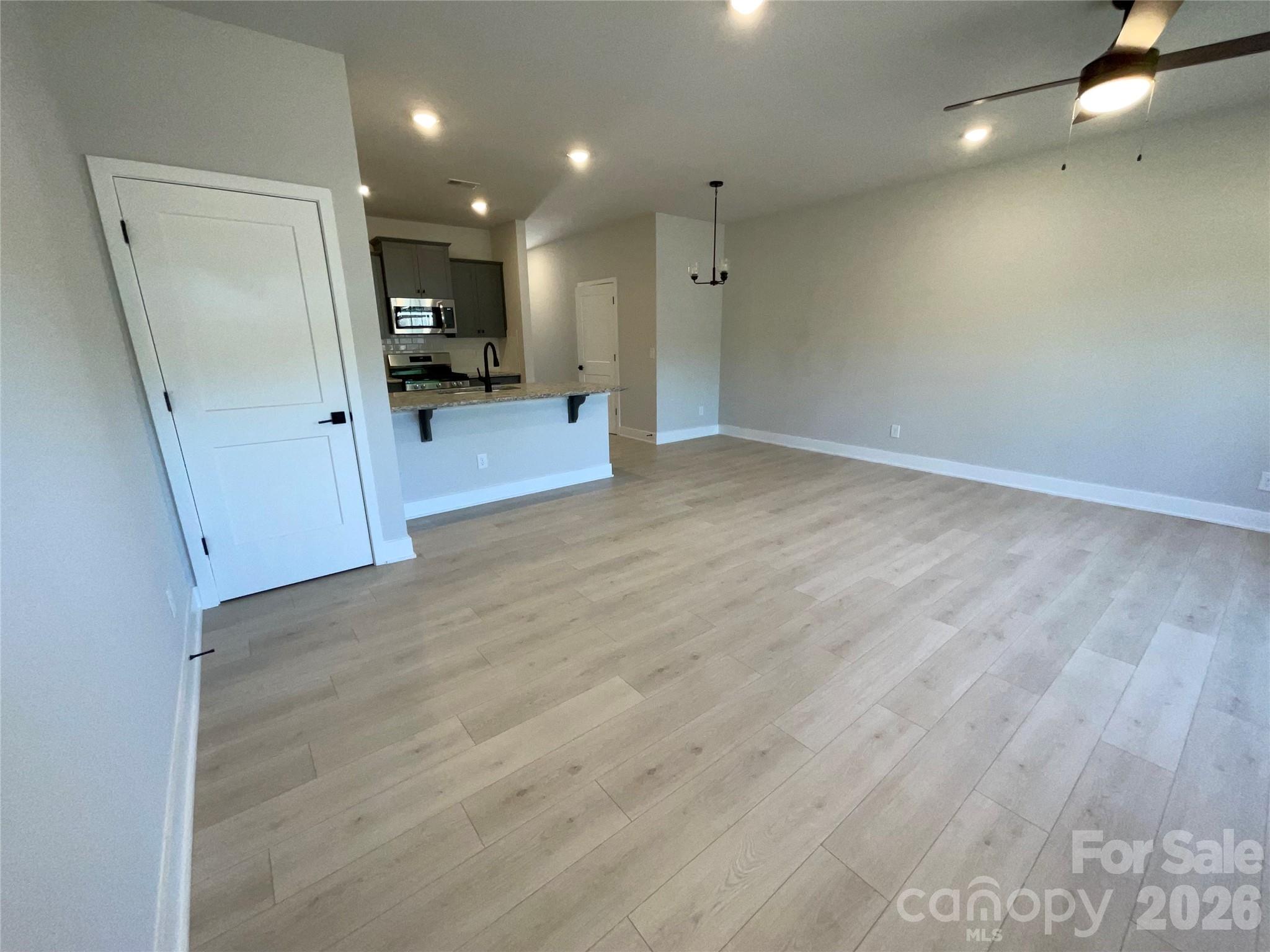 722 Longleaf Avenue 31 Property Photo 12