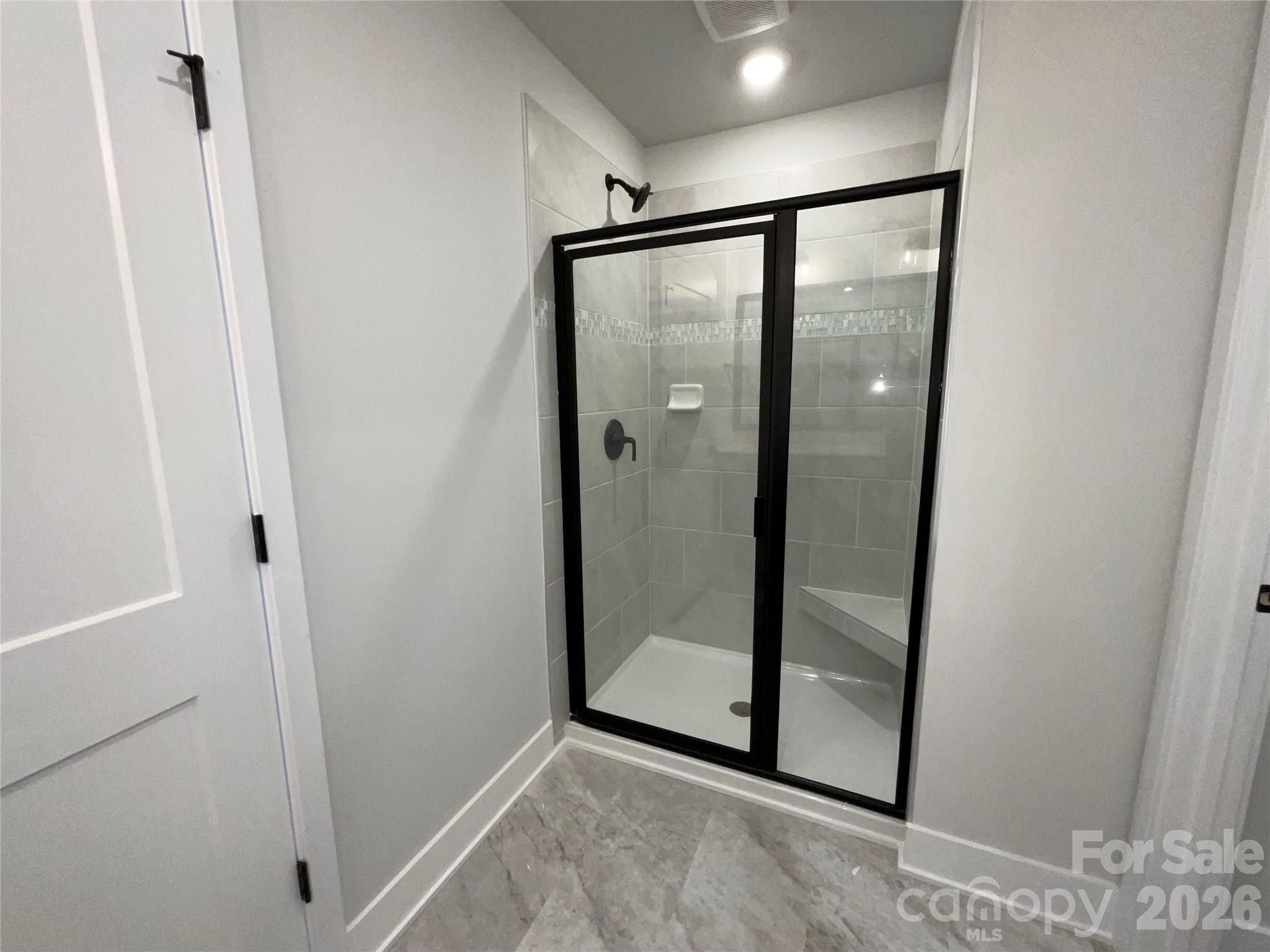 722 Longleaf Avenue 31 Property Photo 24