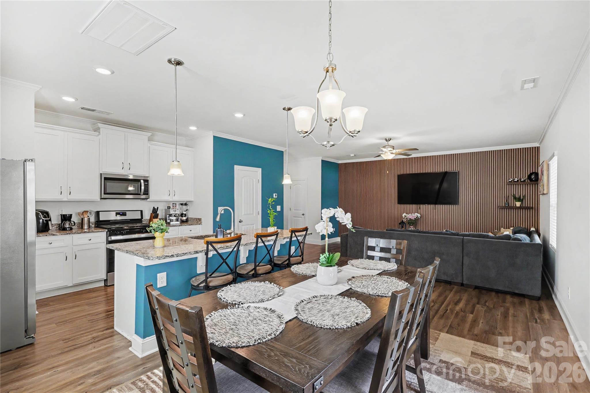 3634 Allenby Place Property Photo 11