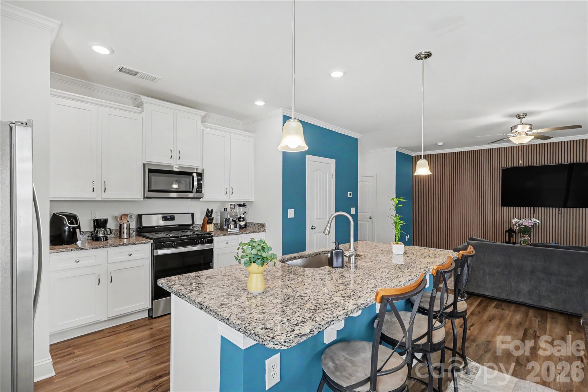 3634 Allenby Place Property Photo 14