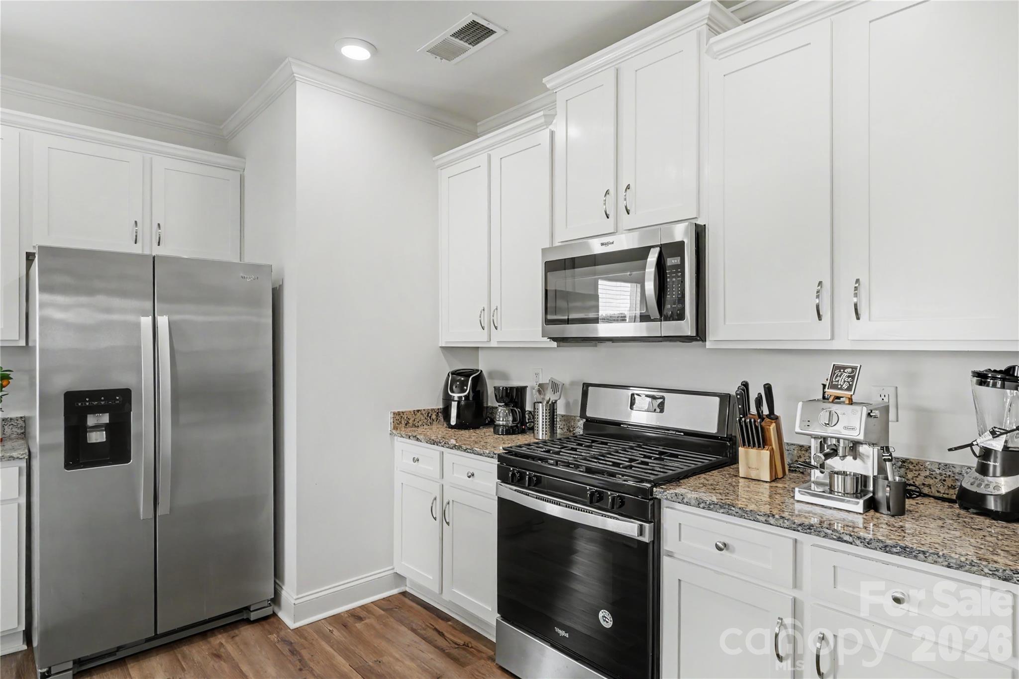 3634 Allenby Place Property Photo 15