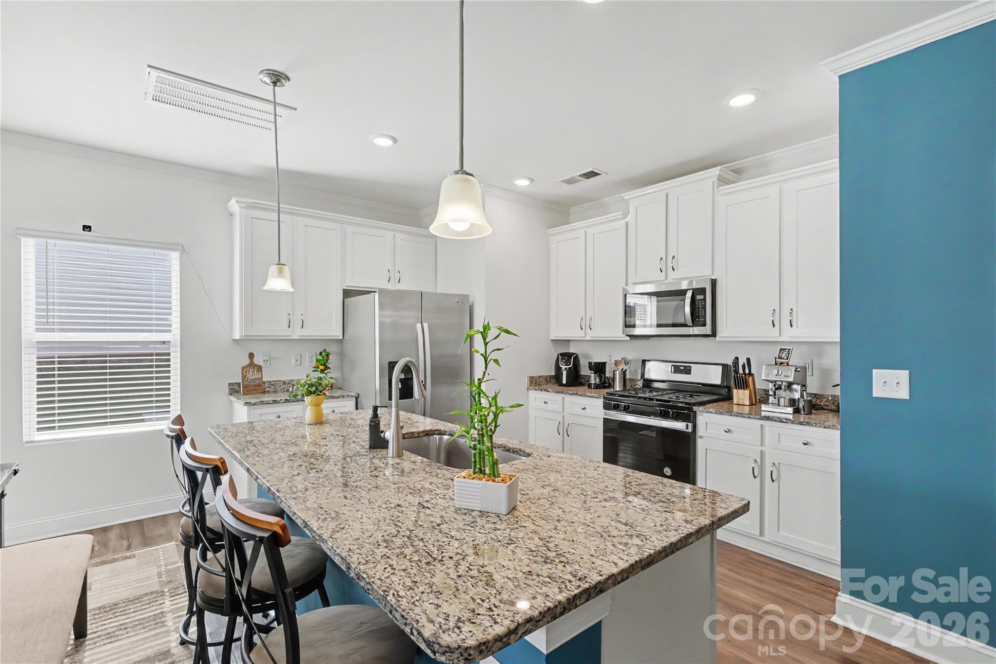 3634 Allenby Place Property Photo 16