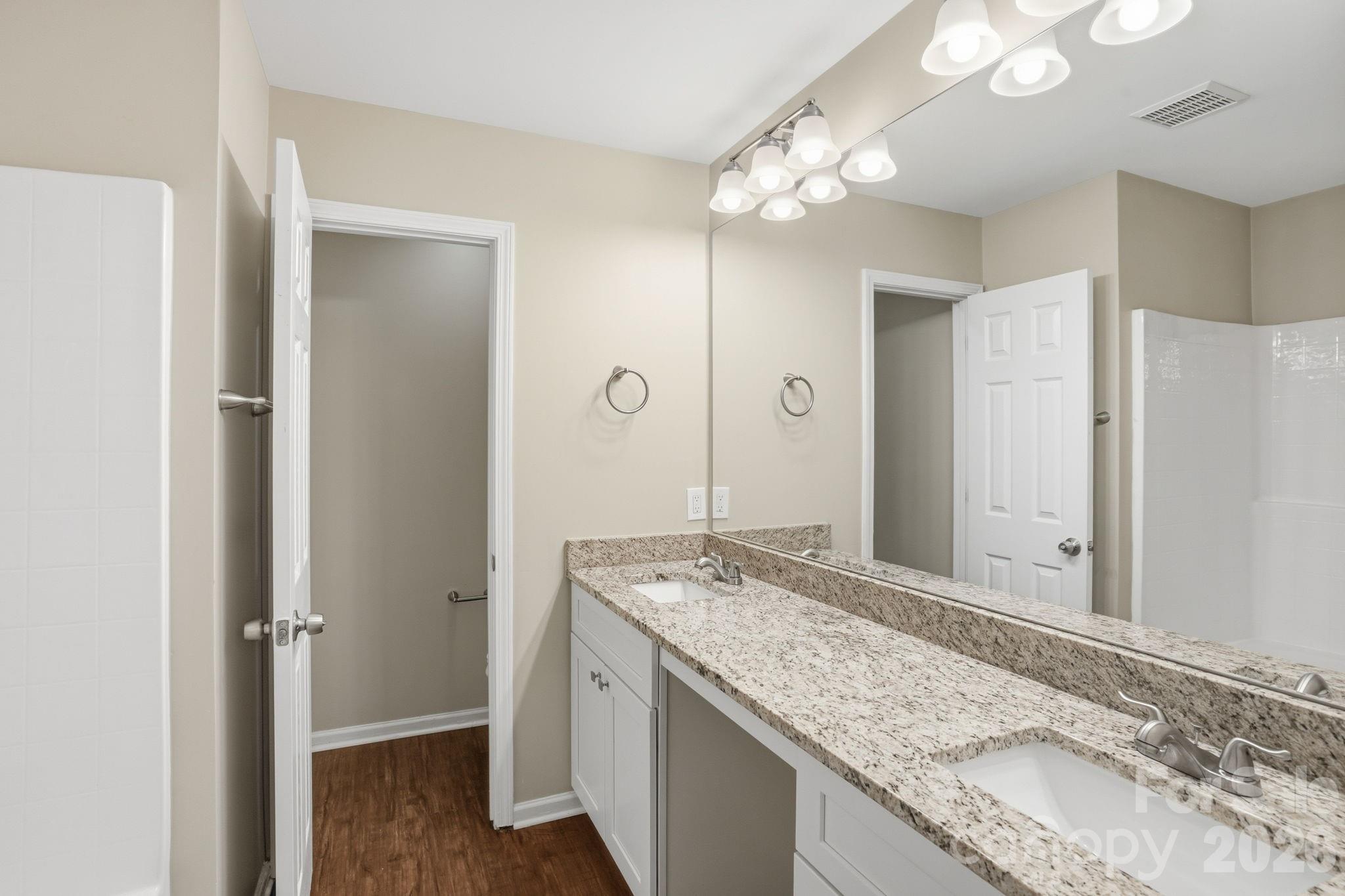 2910 Azalea Hills Drive Property Photo 26