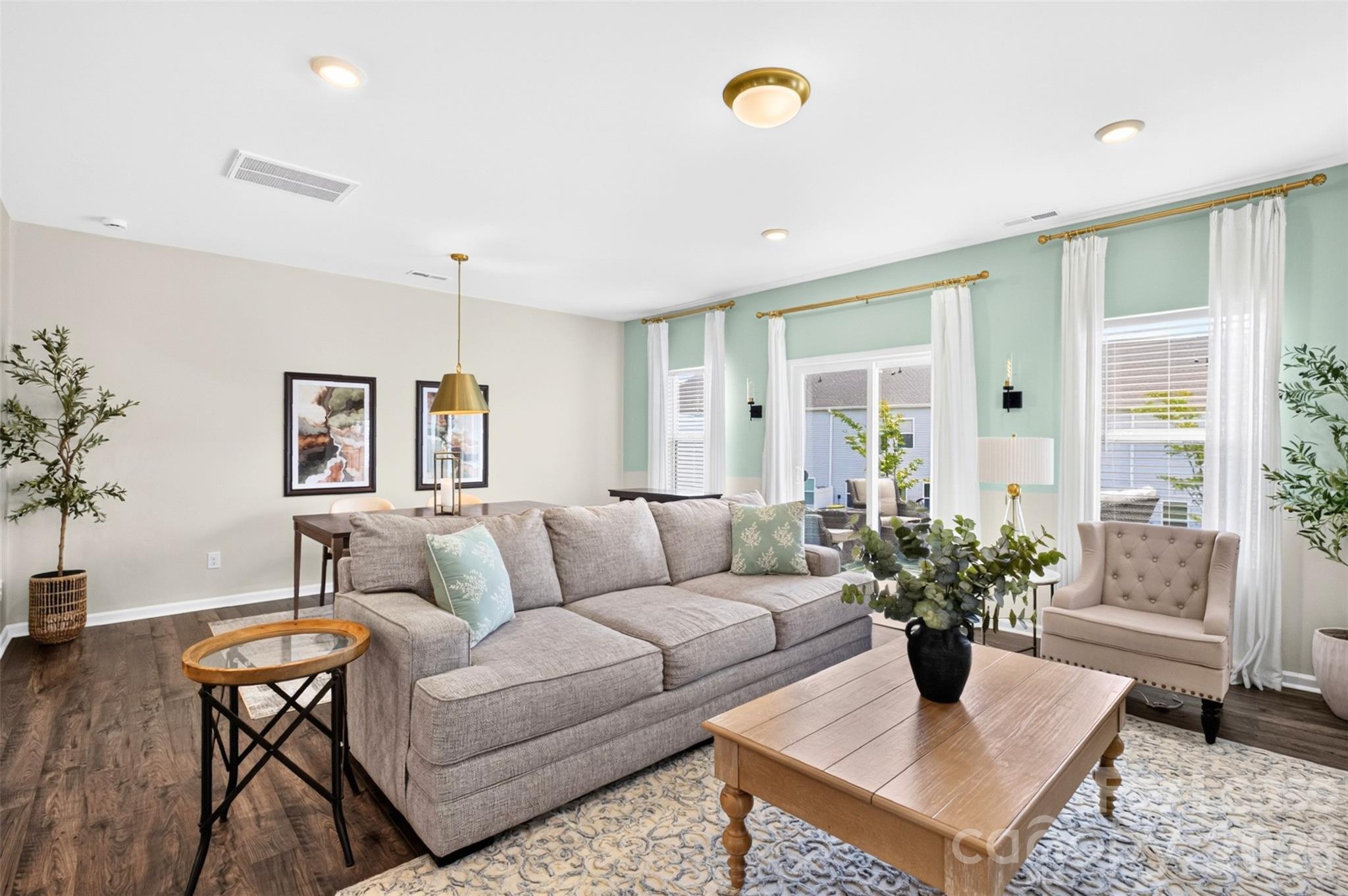 4385951 Property Photo 5