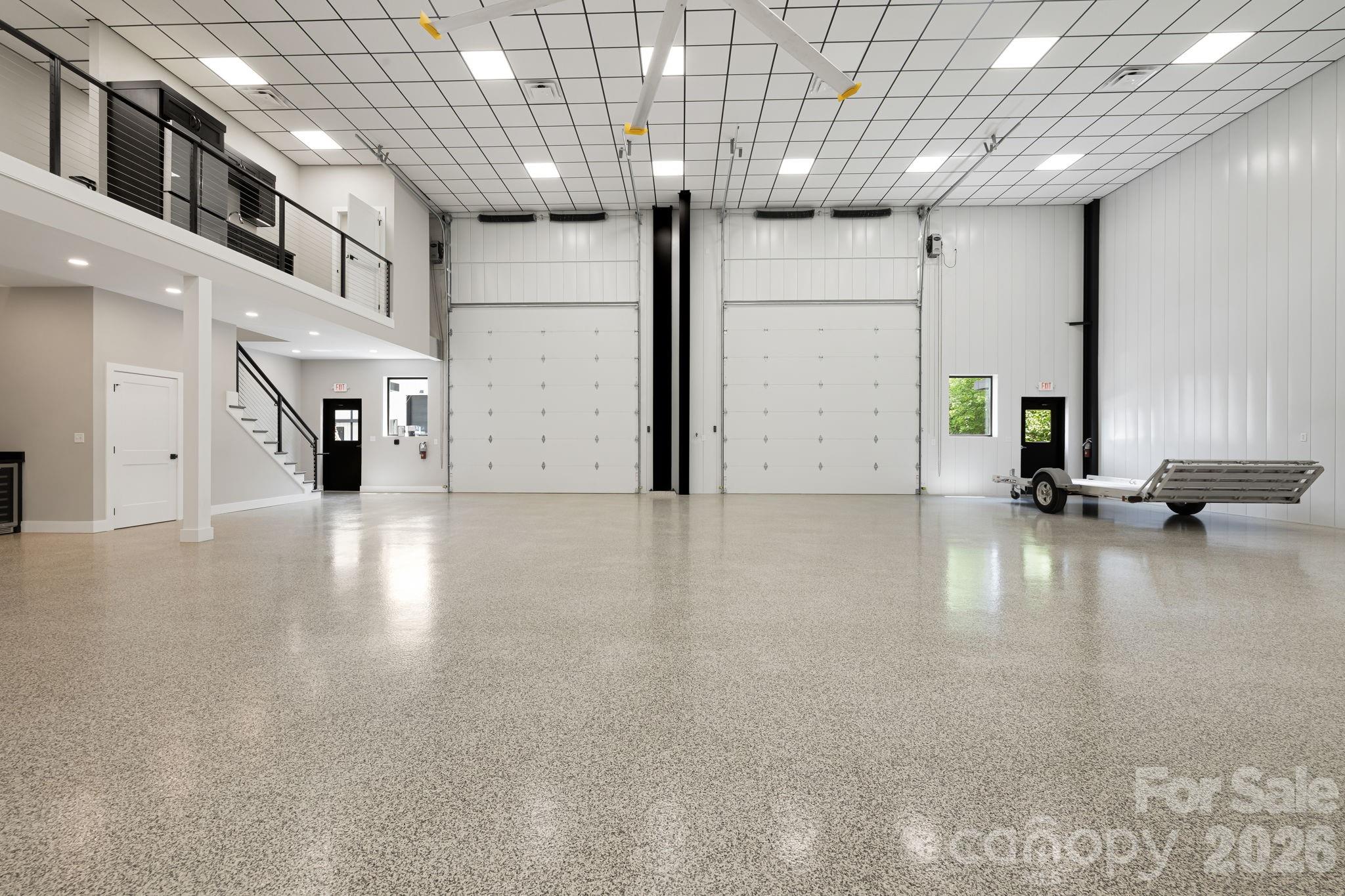 130 Speed Way B Property Photo 6