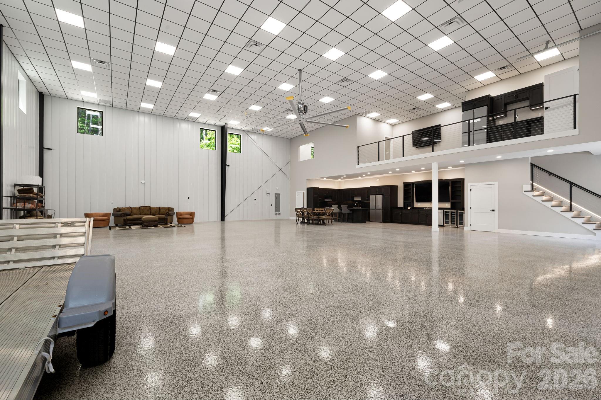 130 Speed Way B Property Photo 8