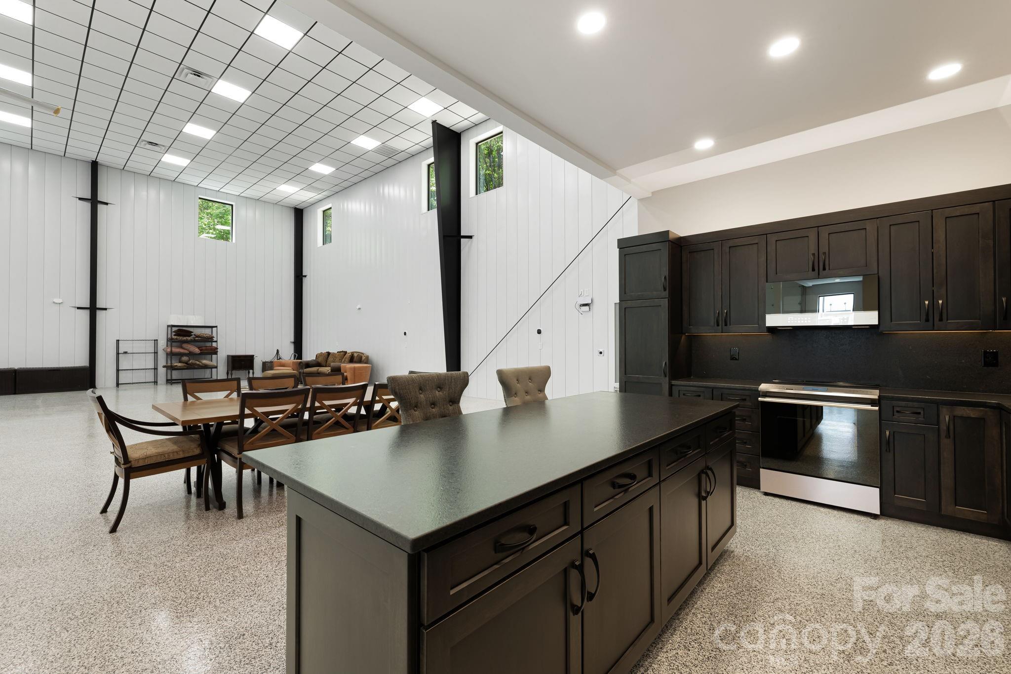 130 Speed Way B Property Photo 16