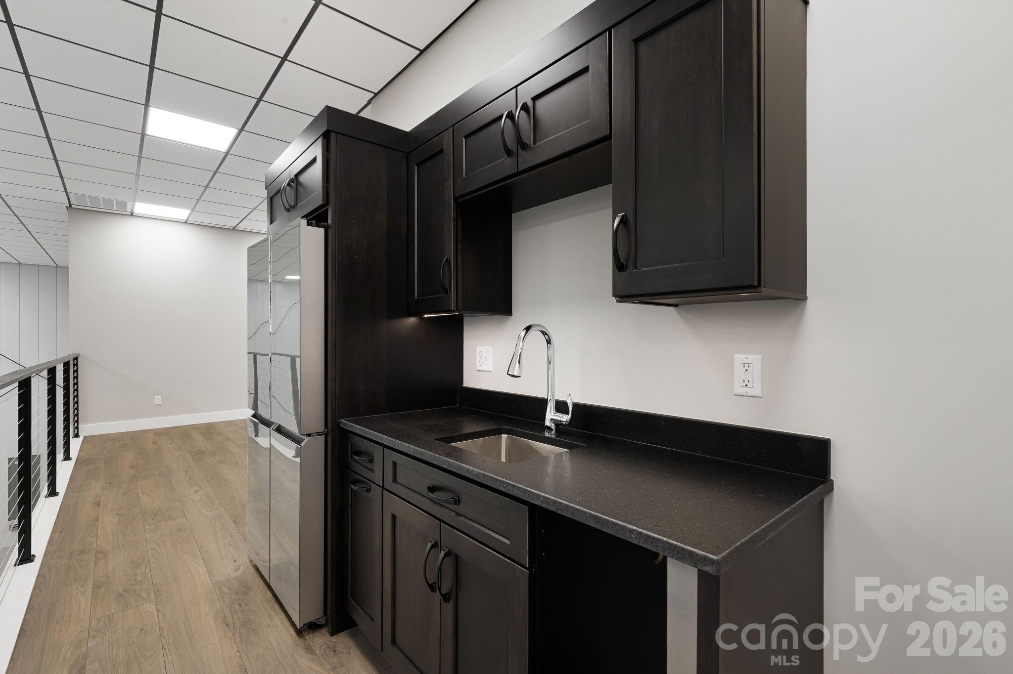 130 Speed Way B Property Photo 25