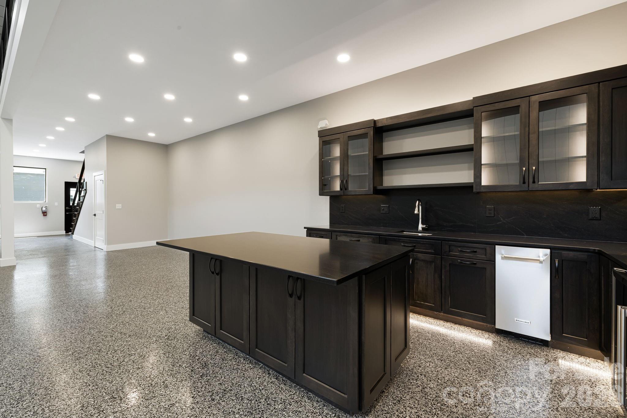 130 Speed Way A Property Photo 8