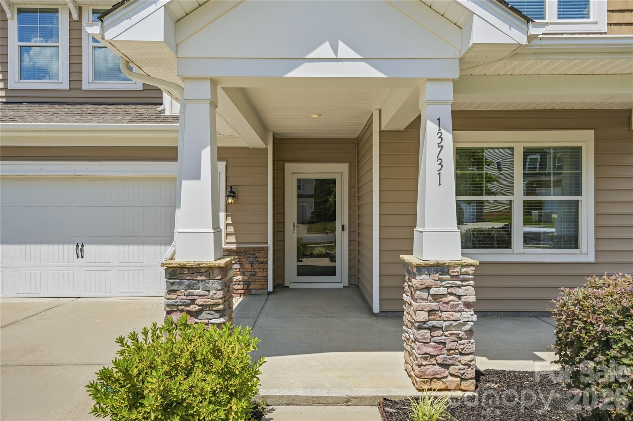13731 Canterbury Castle Drive Property Photo 4