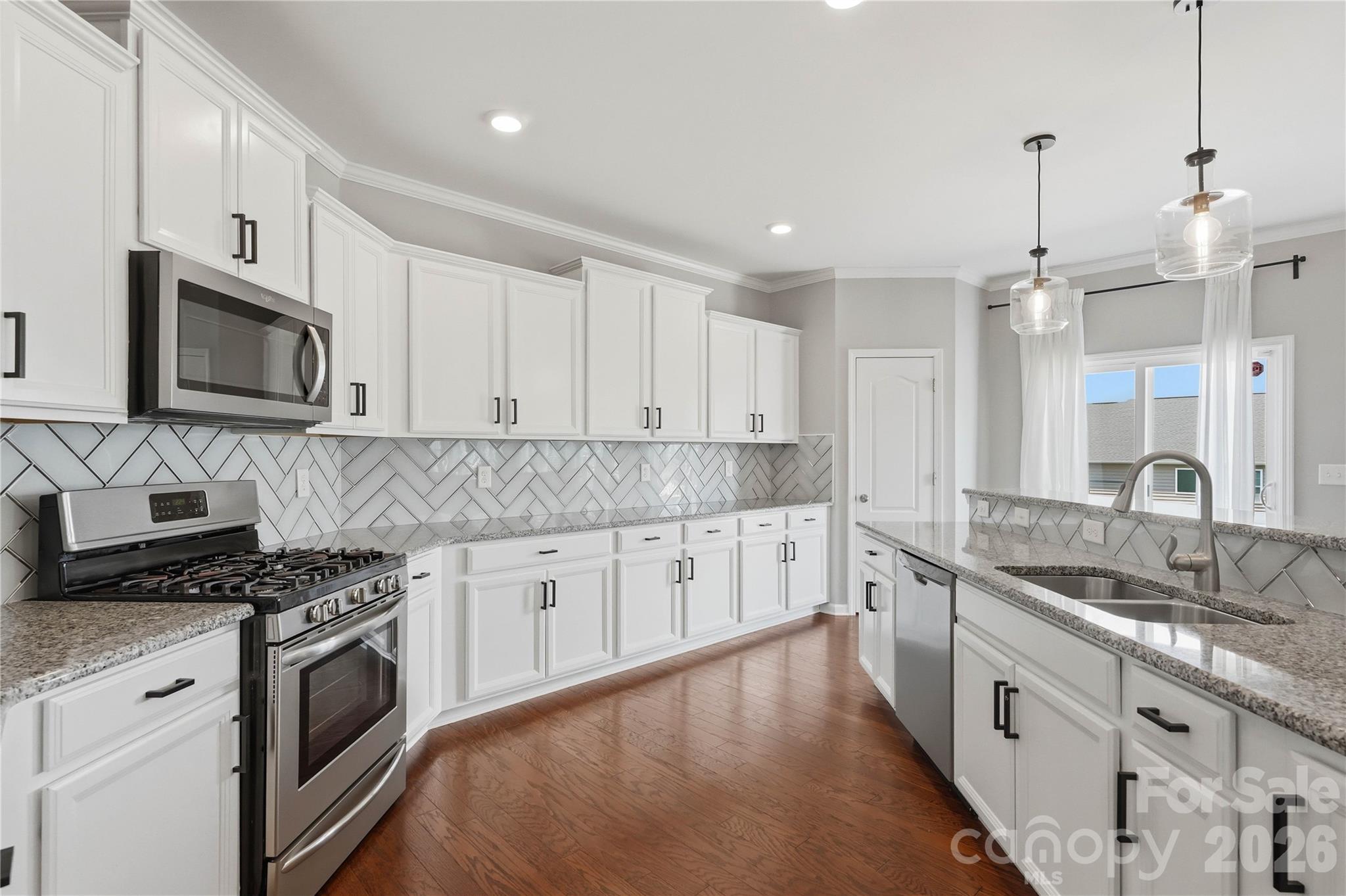 13731 Canterbury Castle Drive Property Photo 17