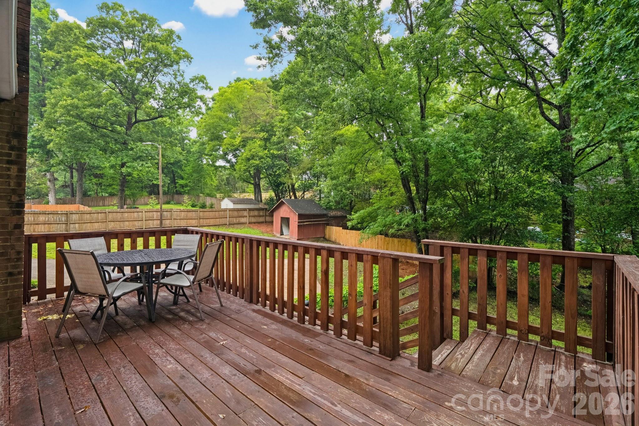 1623 Lumarka Drive Property Photo 20