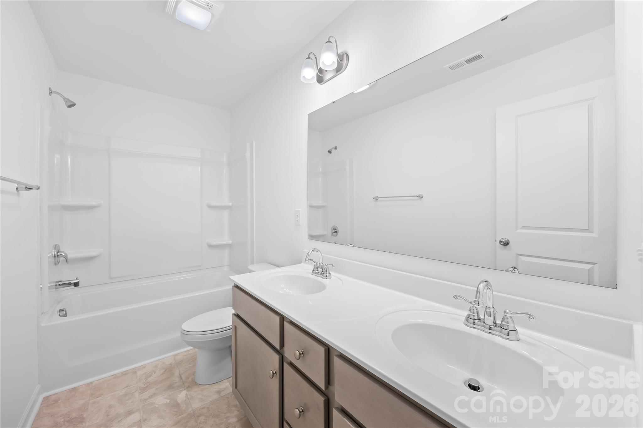 2312 Morgan Hills Drive Property Photo 20