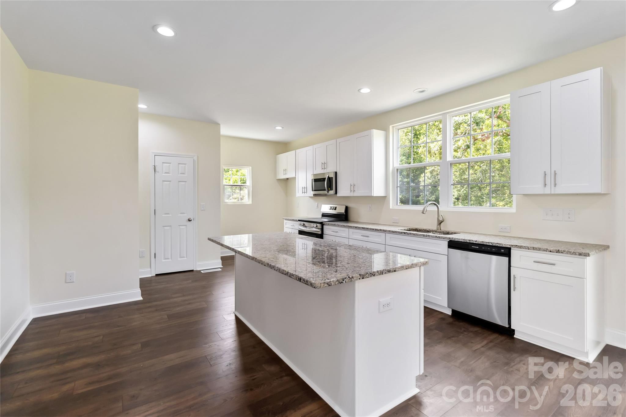 1034 Heath Helms Road Property Photo 6