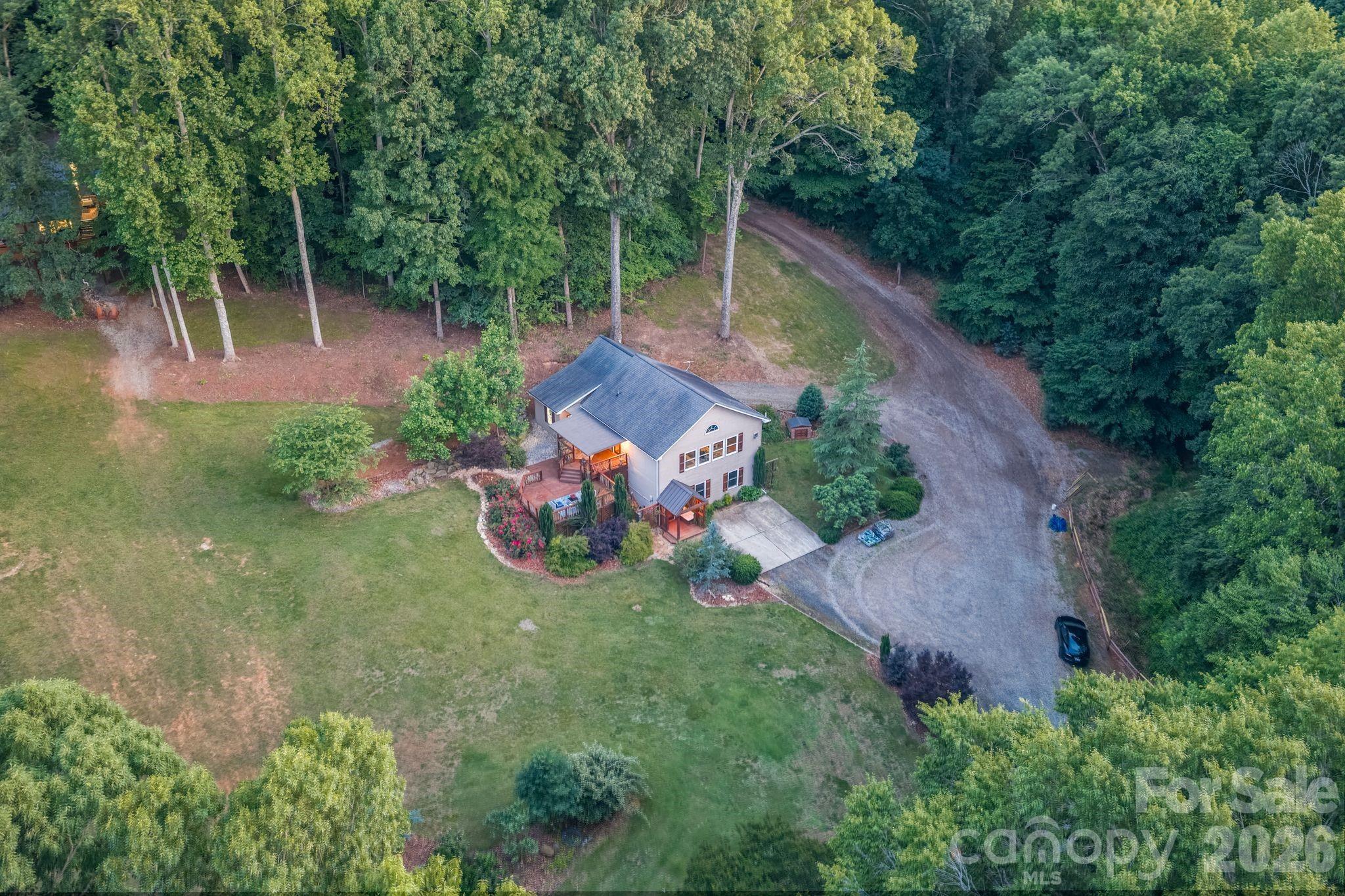 9870 Harvest Lane Property Photo 3