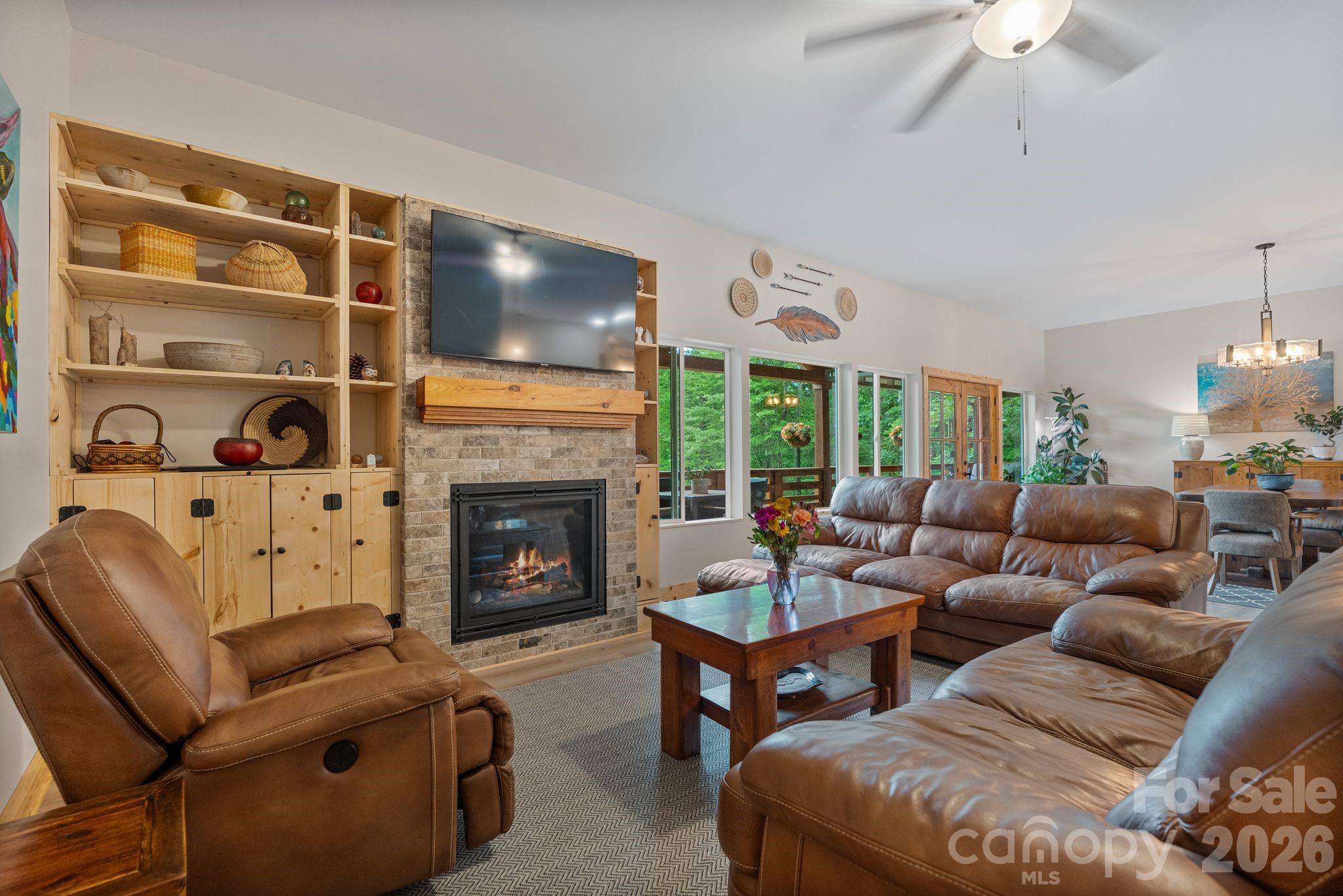 9870 Harvest Lane Property Photo 17