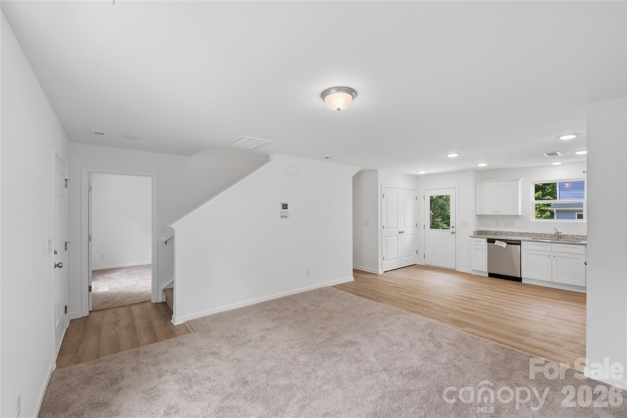 422 Kershaw Street Property Photo 8