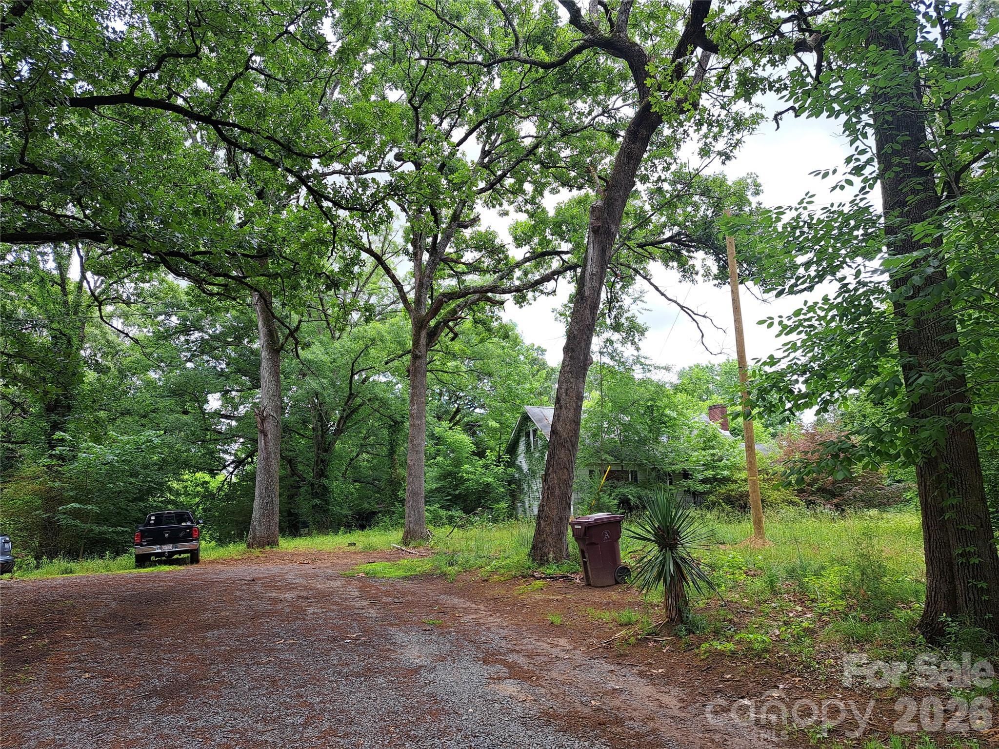 165 Peggy Lane Property Photo 2