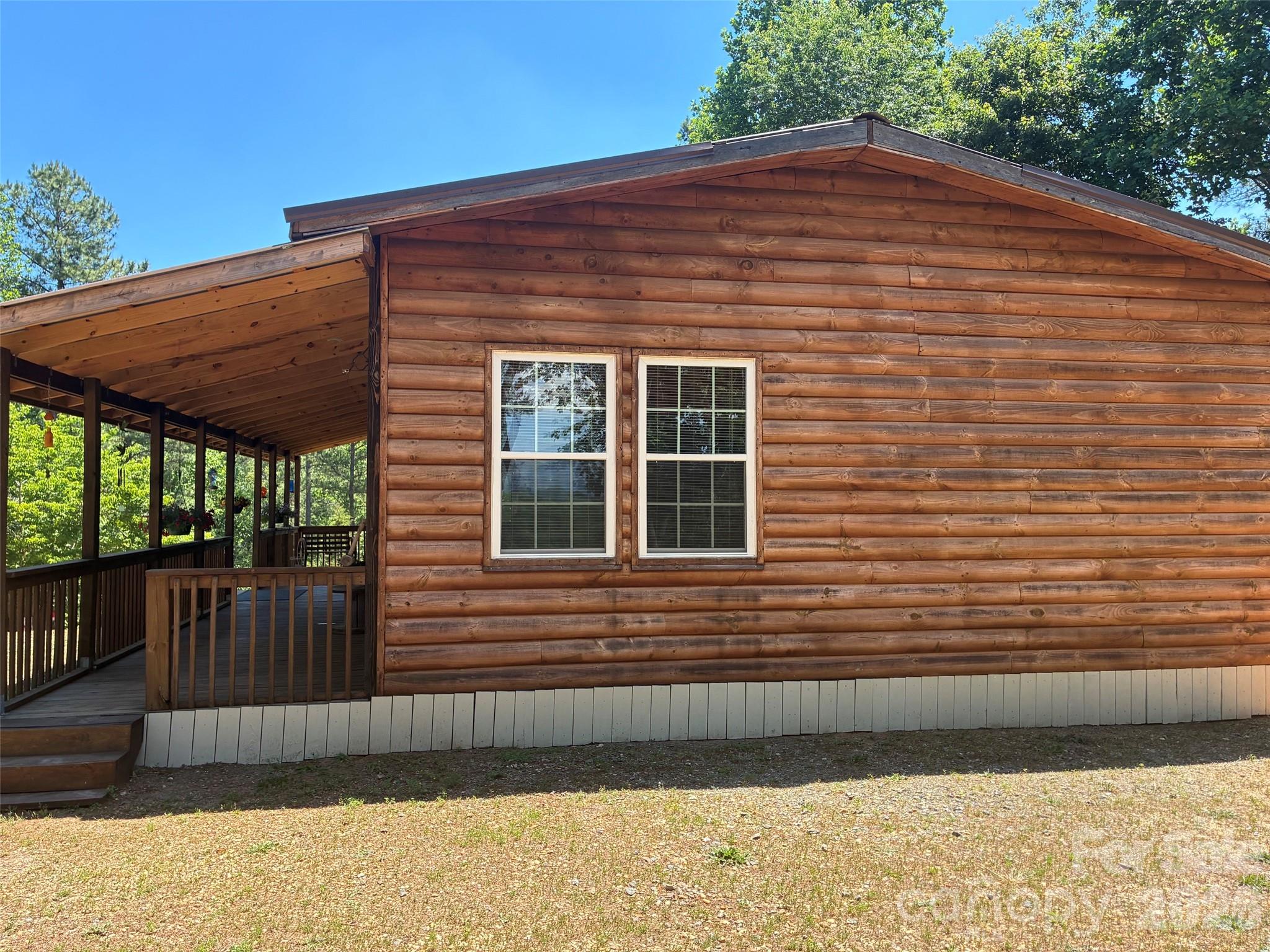 1431 Mountain Creek Road Property Photo 2