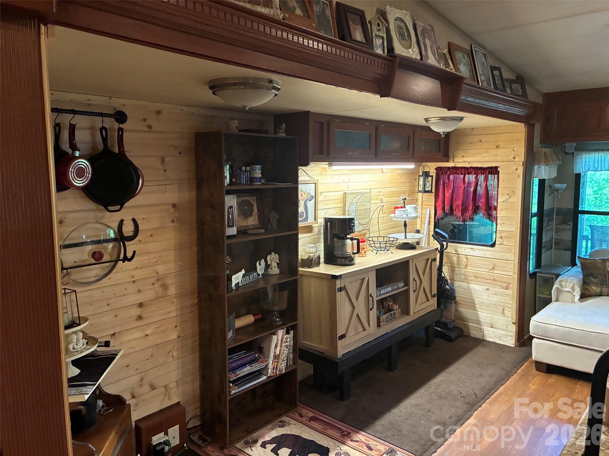 1431 Mountain Creek Road Property Photo 10