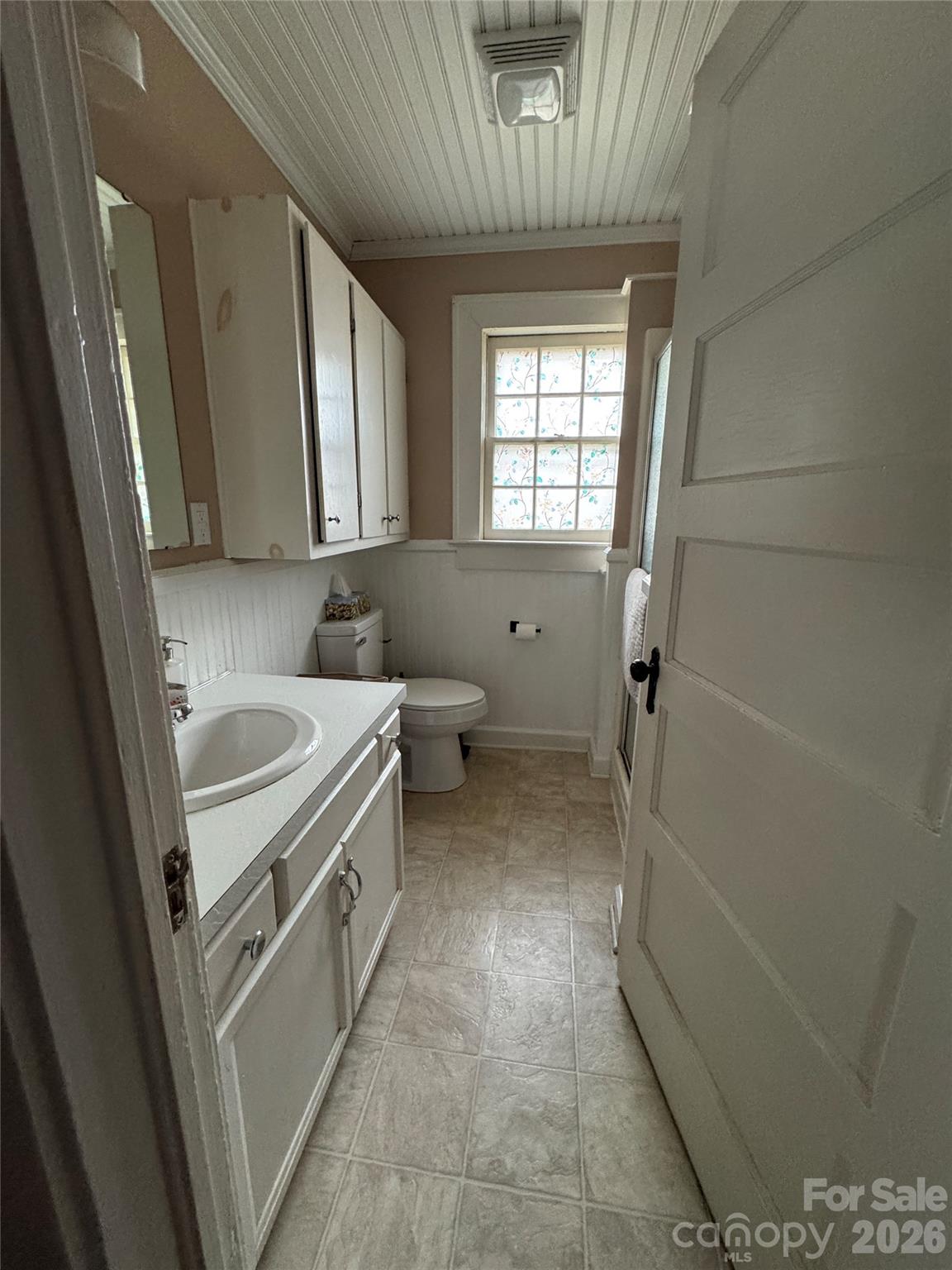 204 E Hargrave Street Property Photo 13