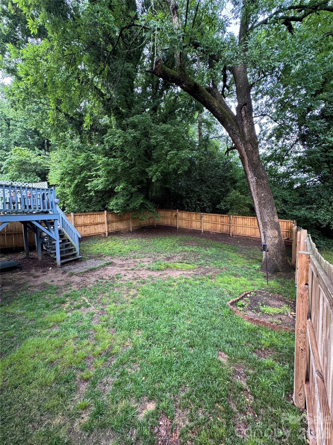 204 E Hargrave Street Property Photo 18