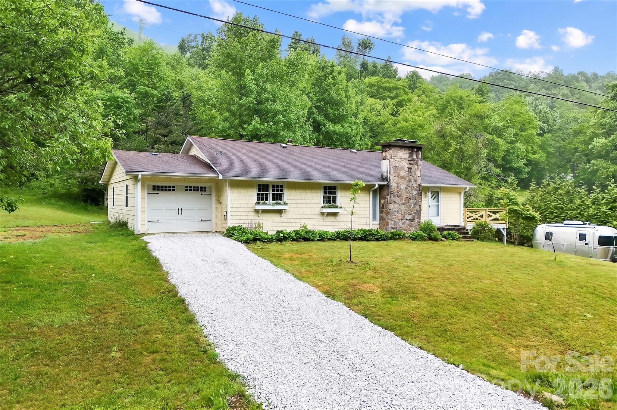 434 Dovers Branch Road Property Photo 2