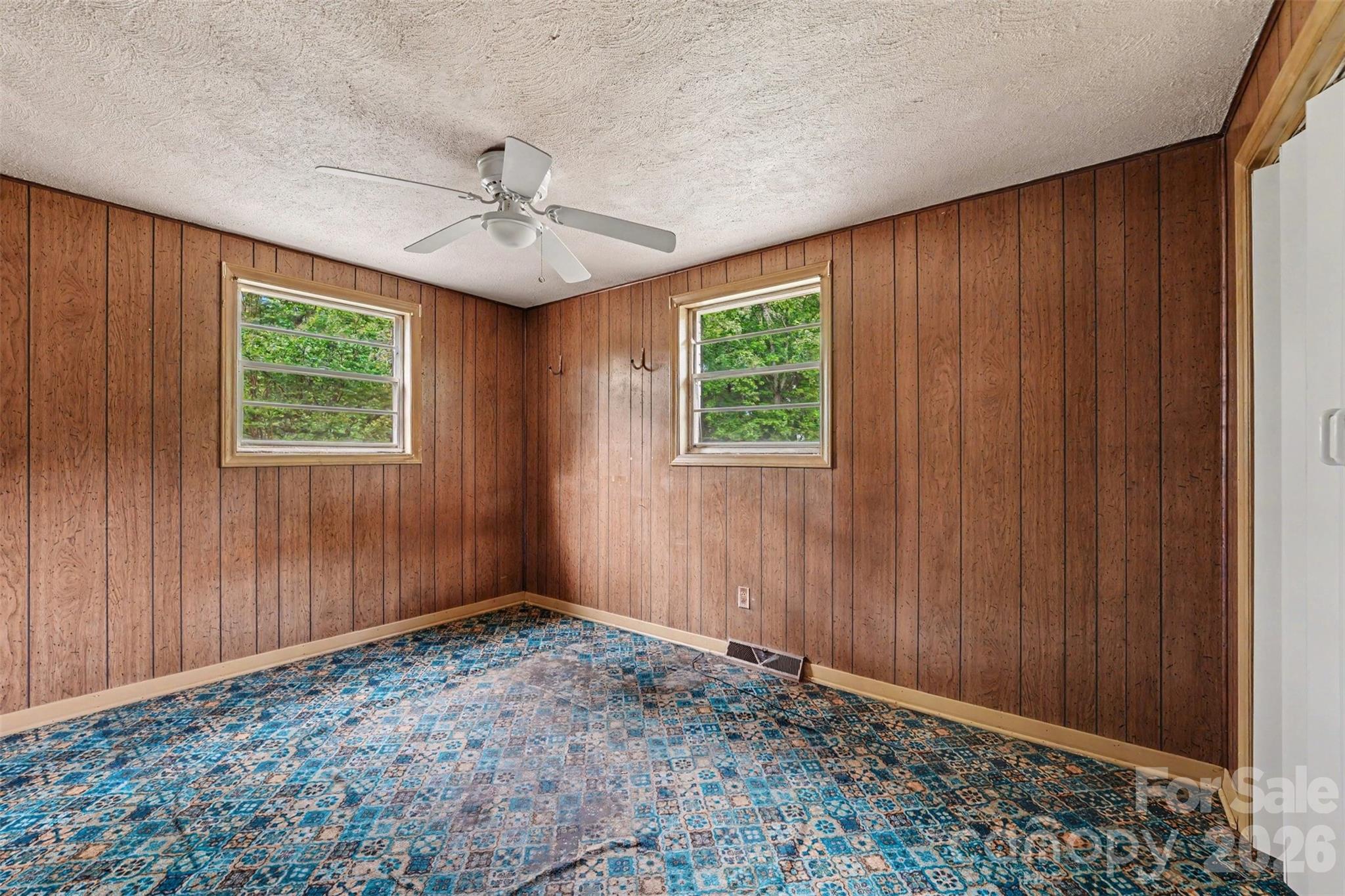 2871 Loviee Road Property Photo 8