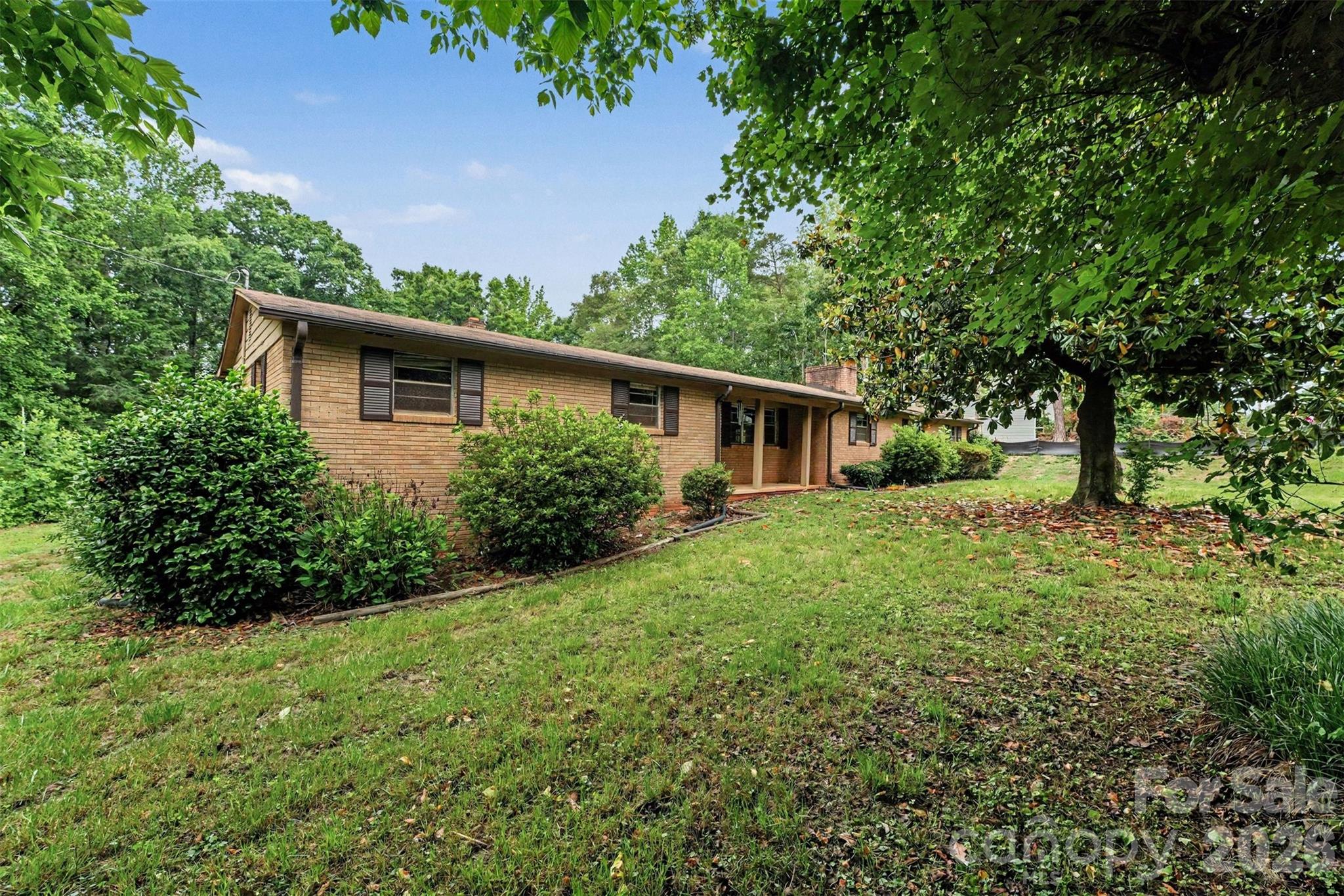 2871 Loviee Road Property Photo 14