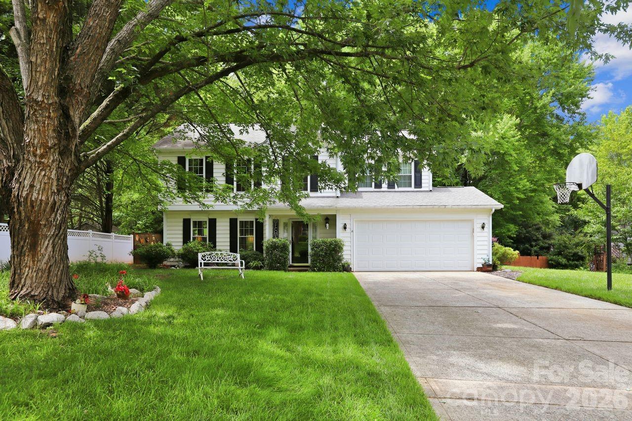 3009 Oakcroft Drive Property Photo 1