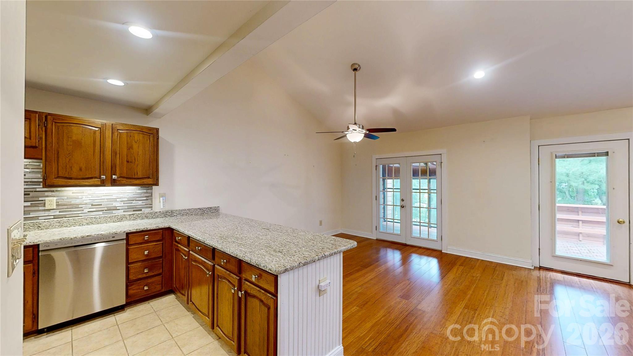 103 Woodfield Drive A3 Property Photo 6