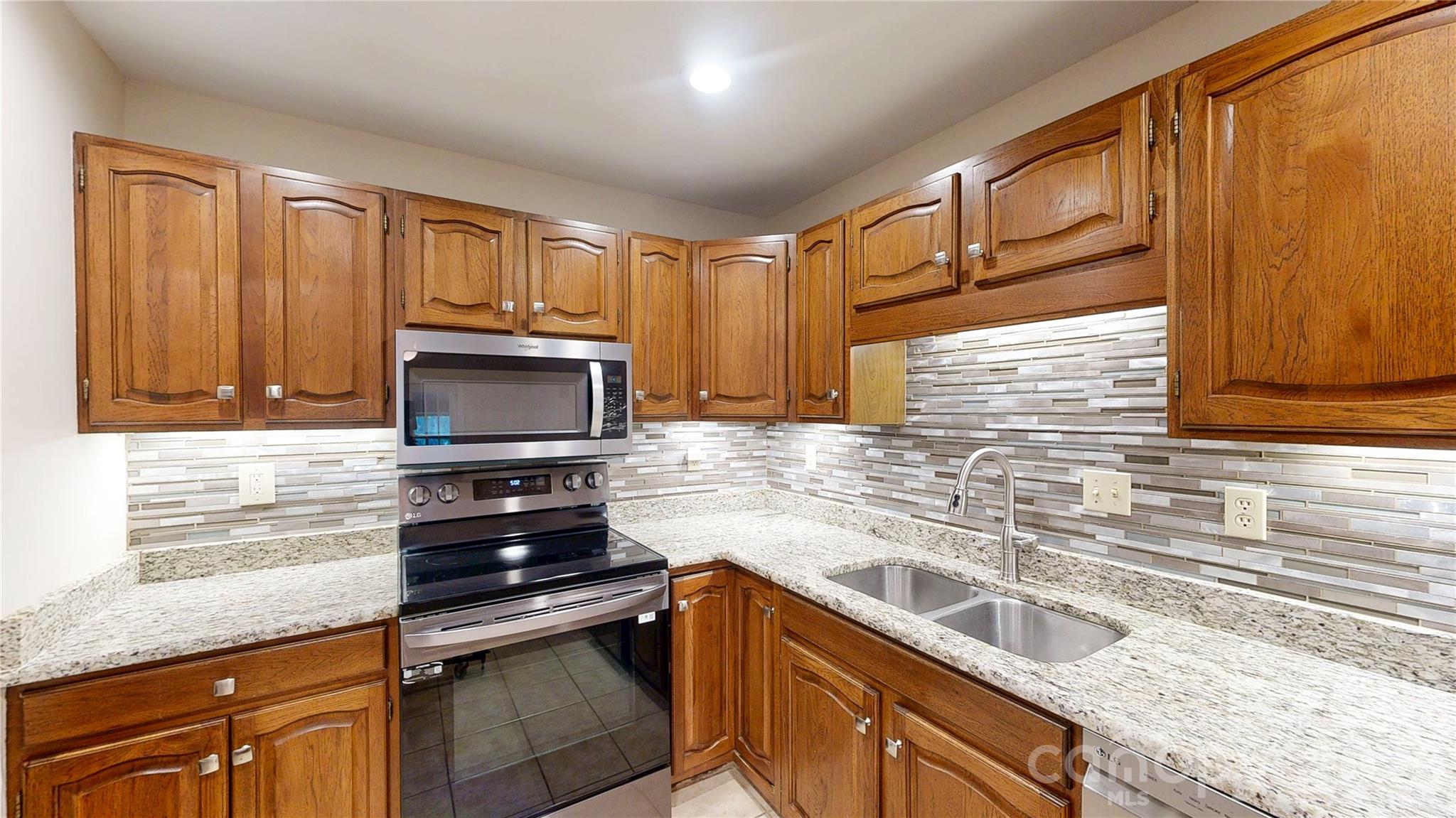103 Woodfield Drive A3 Property Photo 7