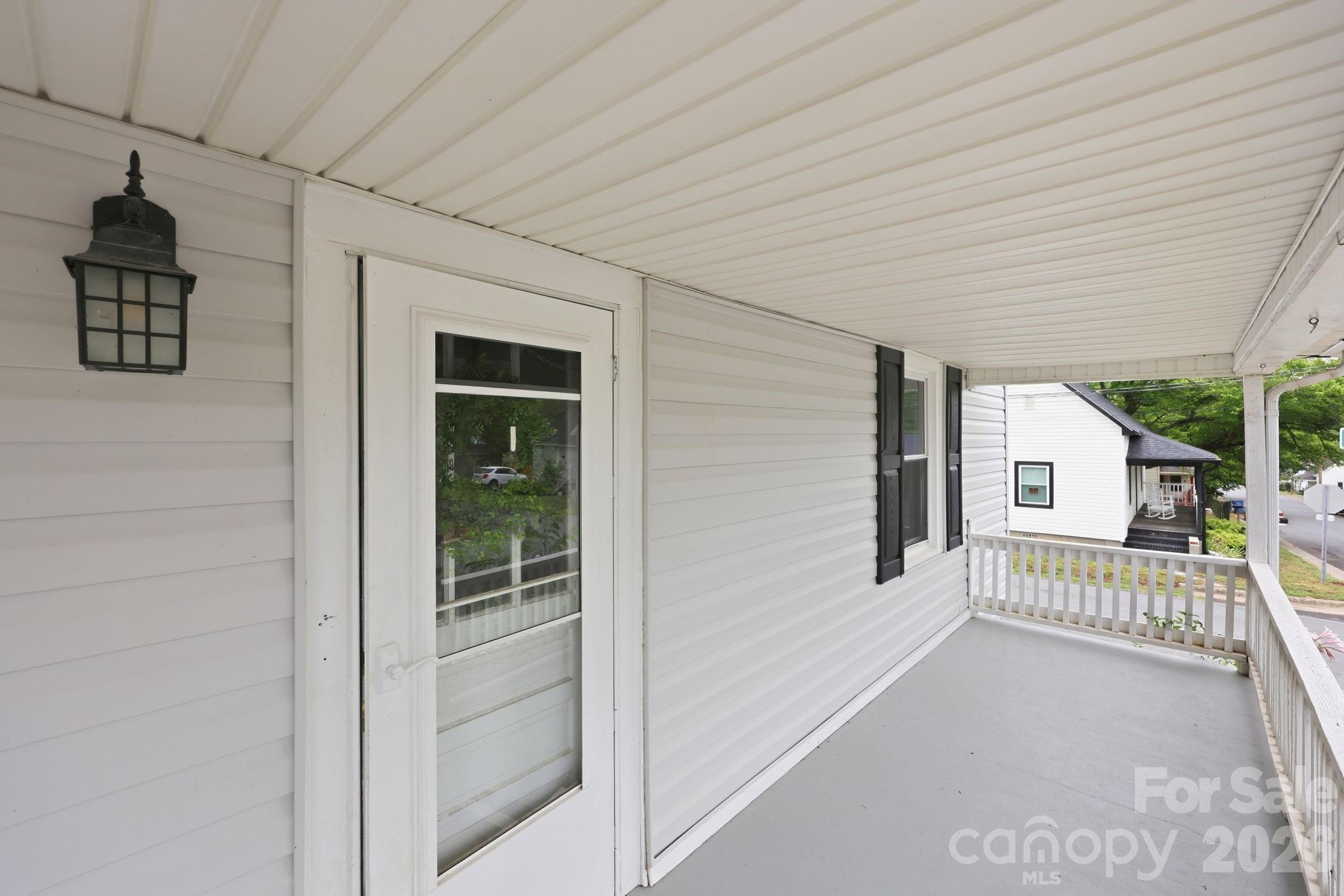 904 Mill Street Property Photo 2