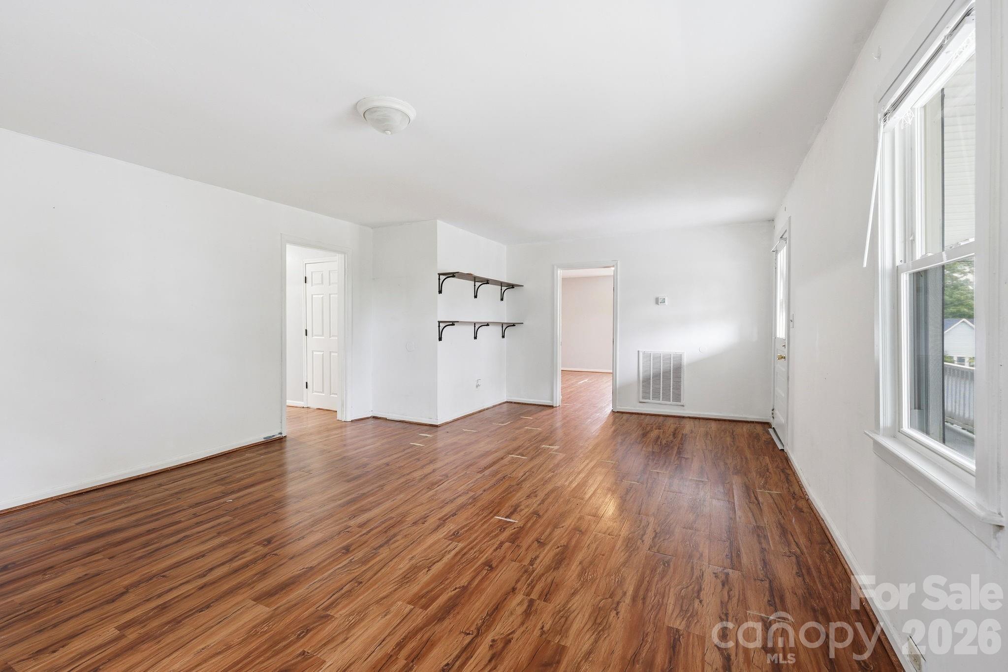 904 Mill Street Property Photo 14