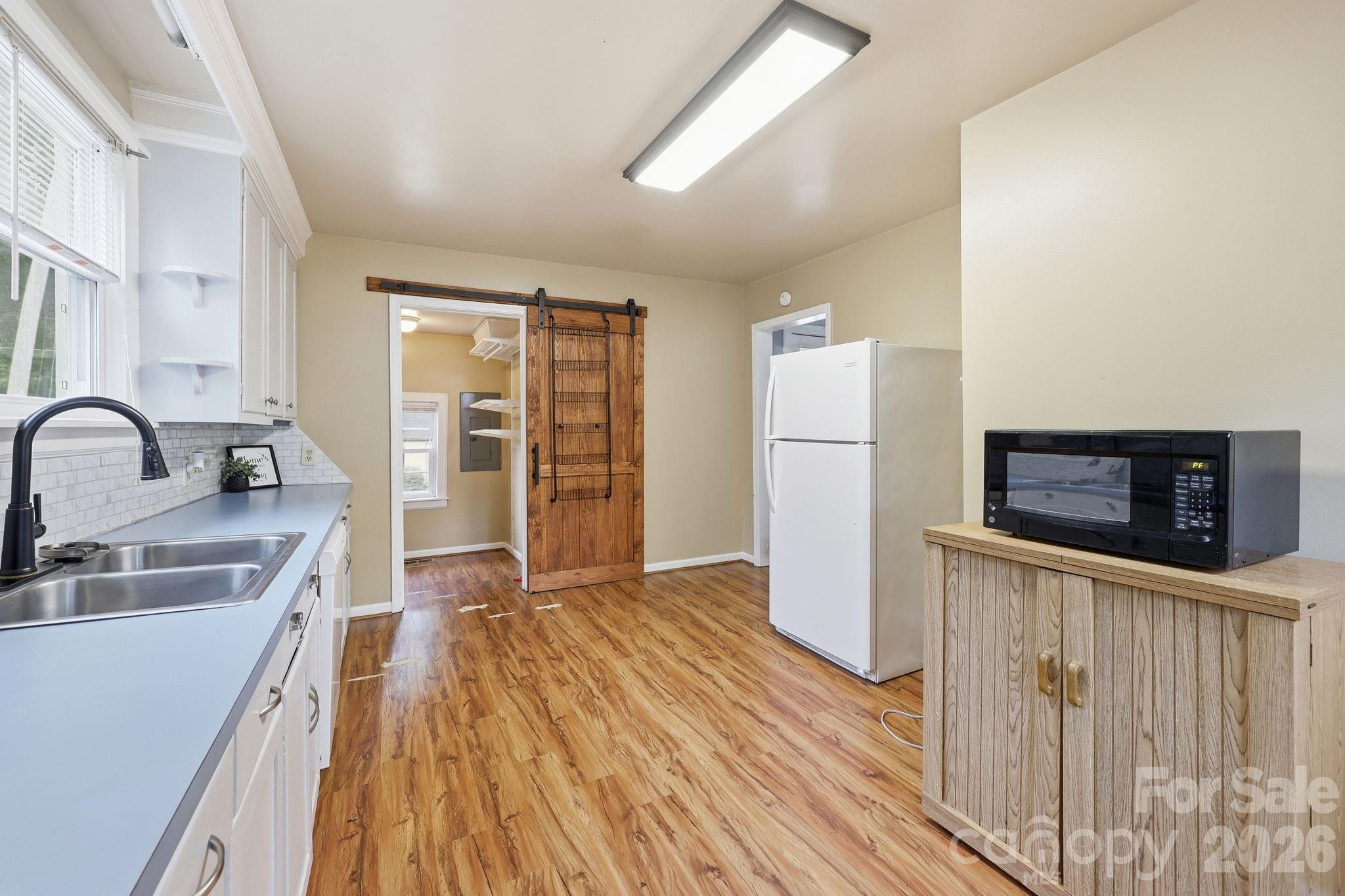 904 Mill Street Property Photo 25